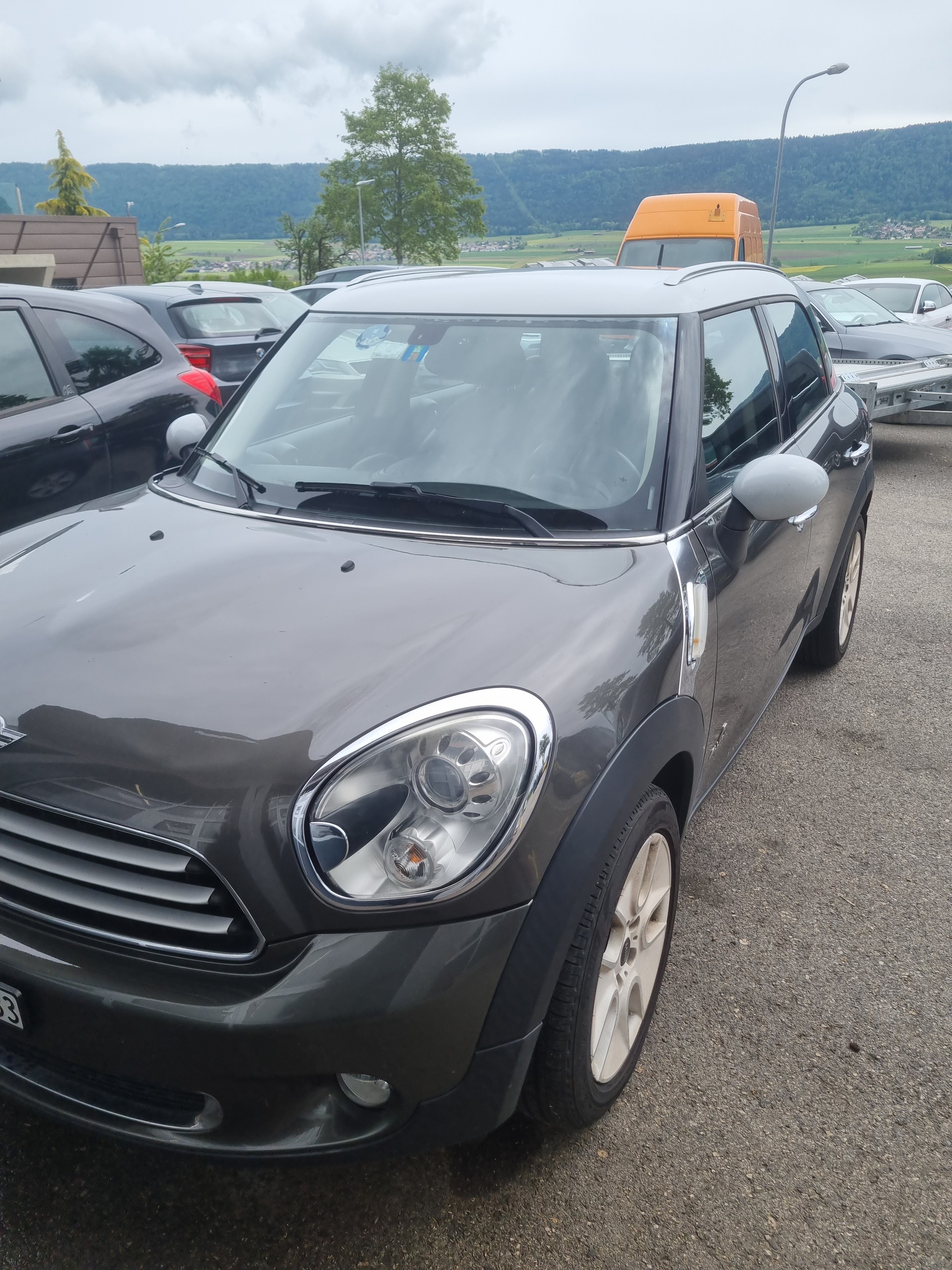 MINI Countryman Cooper D ALL4-image-0