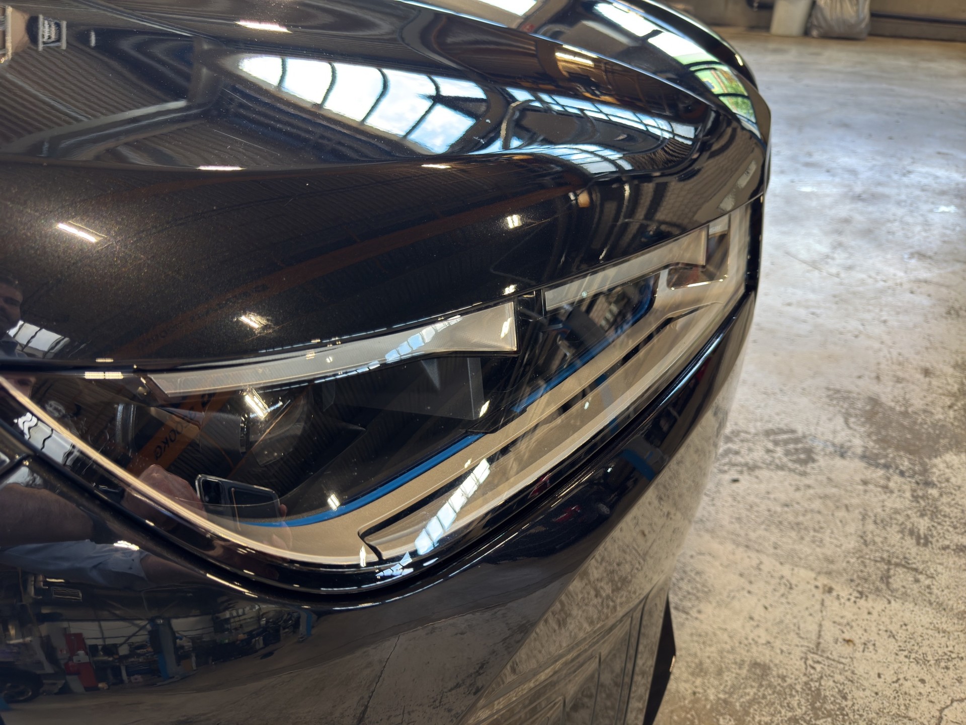 BMW iX M60-image-6
