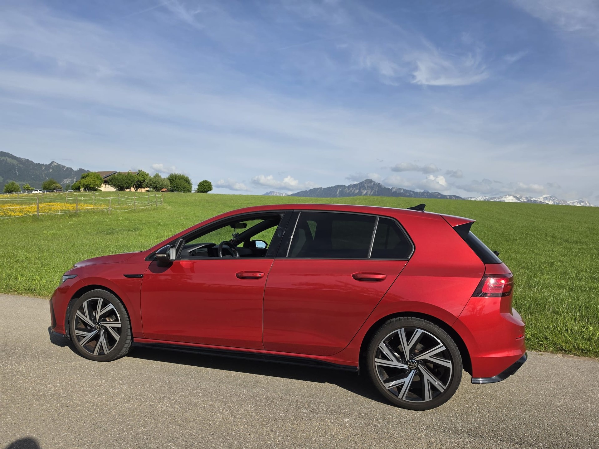 VW 1.5 eTSI R-Line DSG-image-1