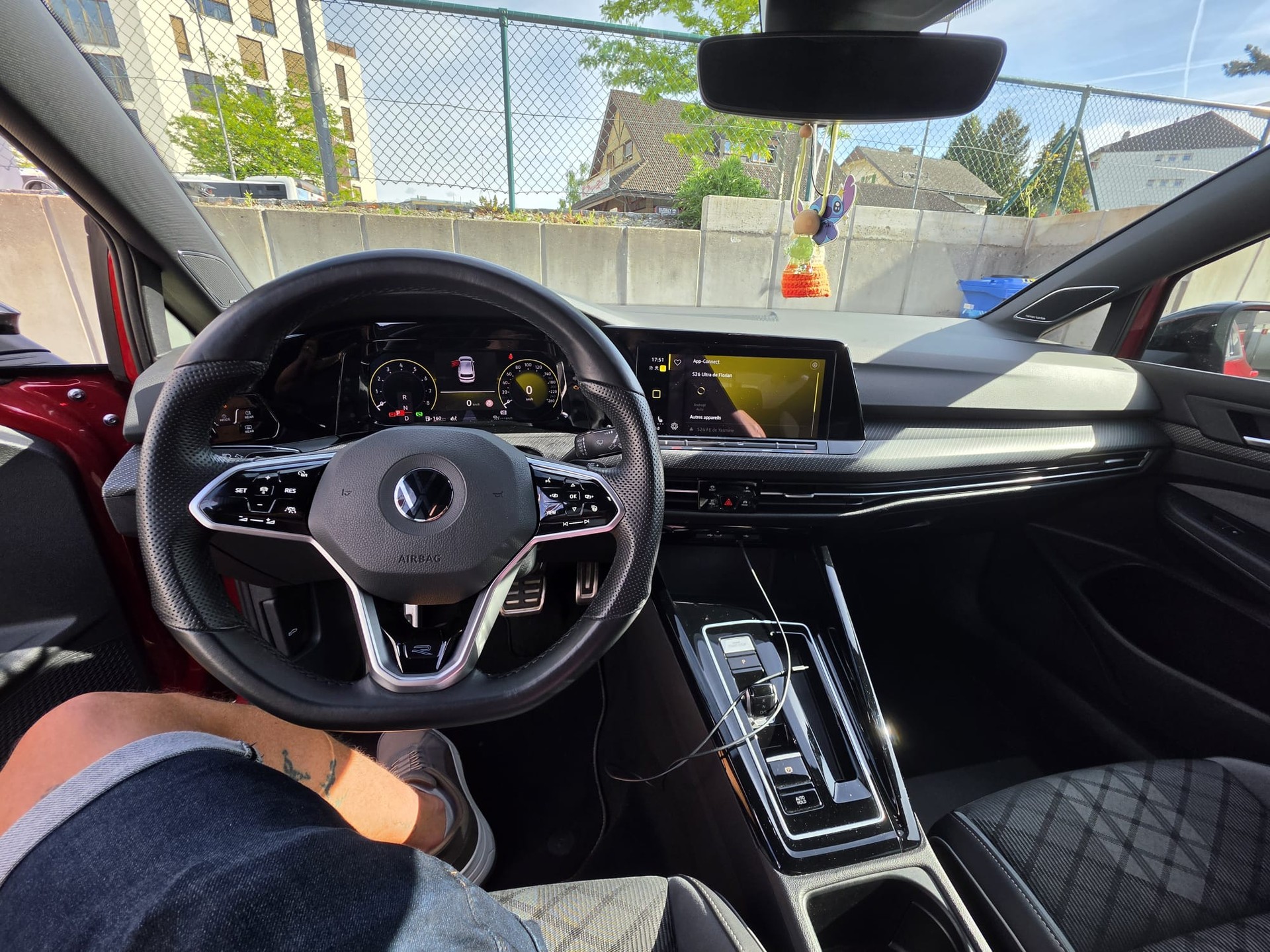 VW 1.5 eTSI R-Line DSG-image-3