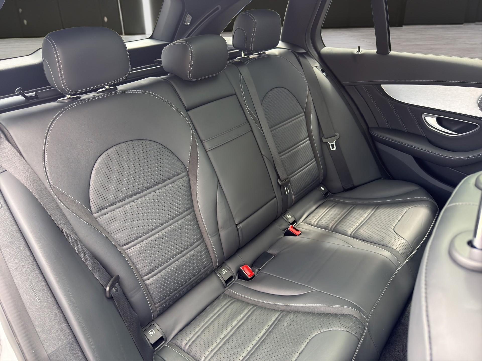 MERCEDES-BENZ C 63 S AMG Kombi-image-13