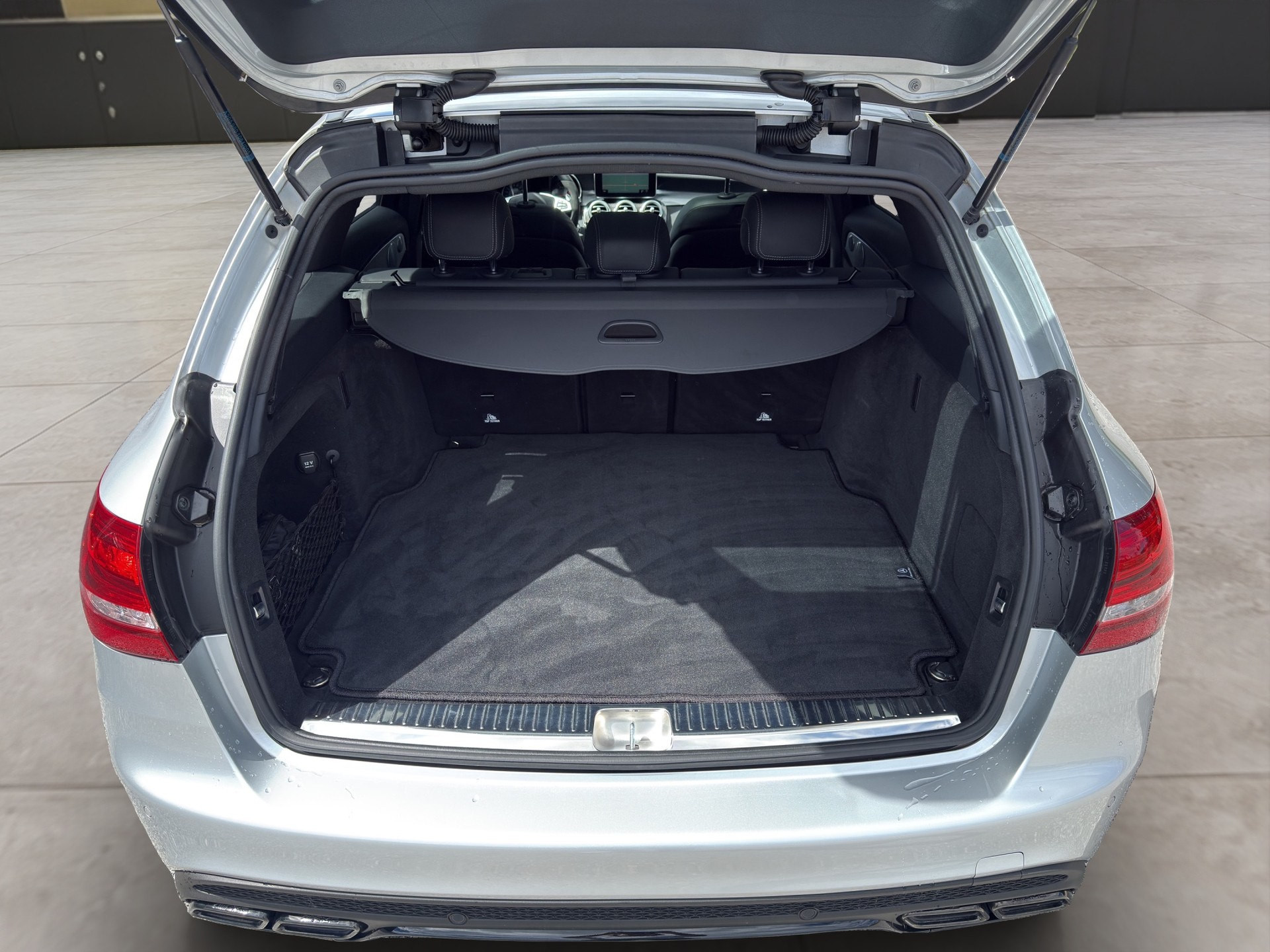 MERCEDES-BENZ C 63 S AMG Kombi-image-14