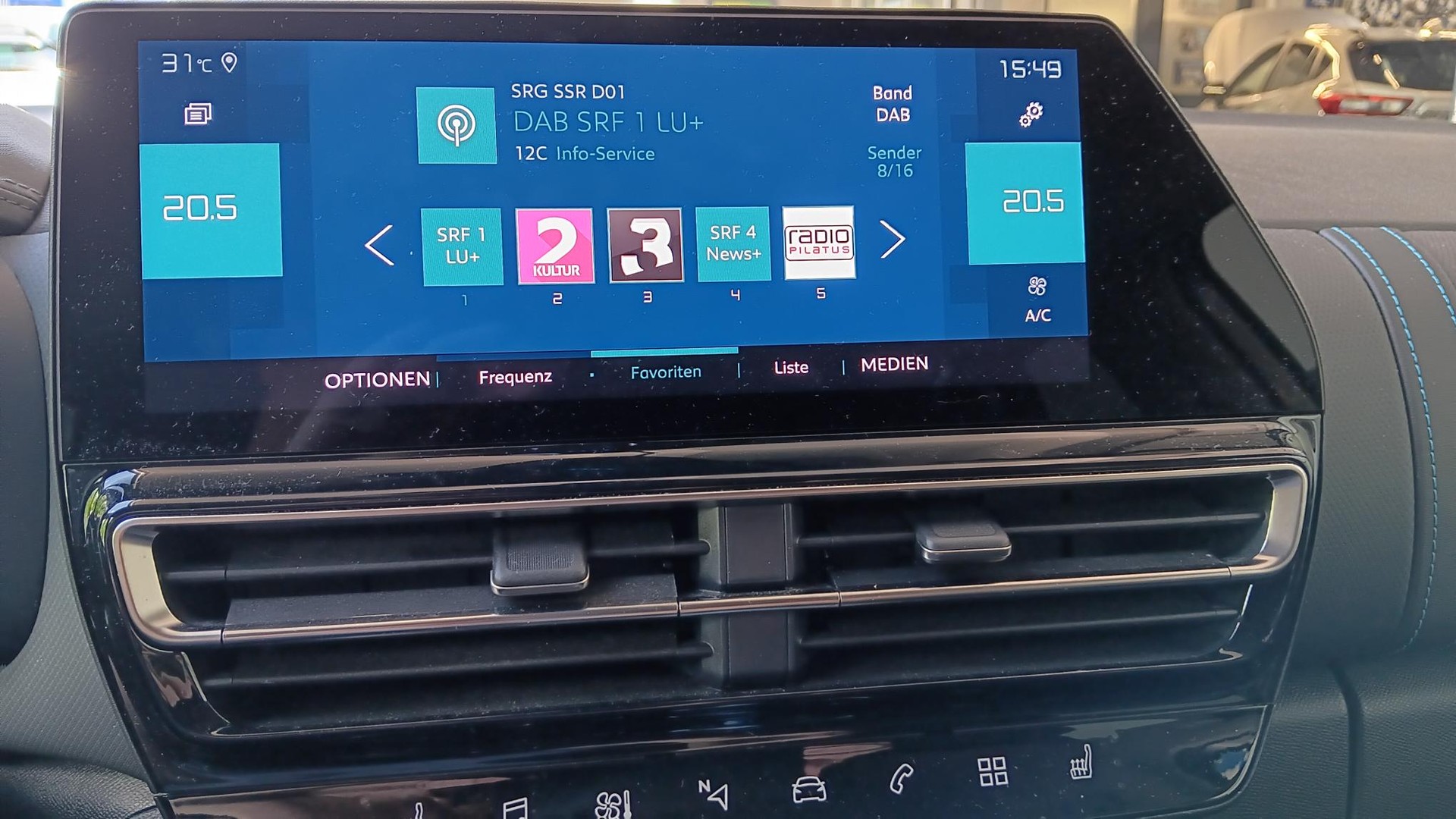 CITROEN C5 Aircross 1.6 PHEV Shine-image-11