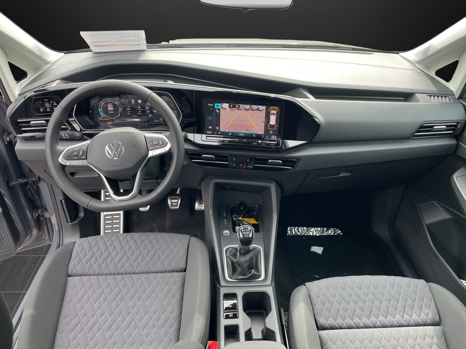 VW Caddy Dark Label 2.0 TDI 4Motion-image-9