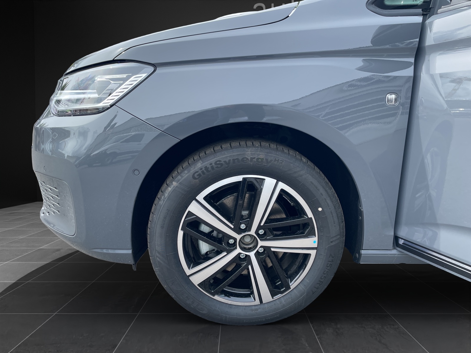 VW Caddy Dark Label 2.0 TDI 4Motion-image-13