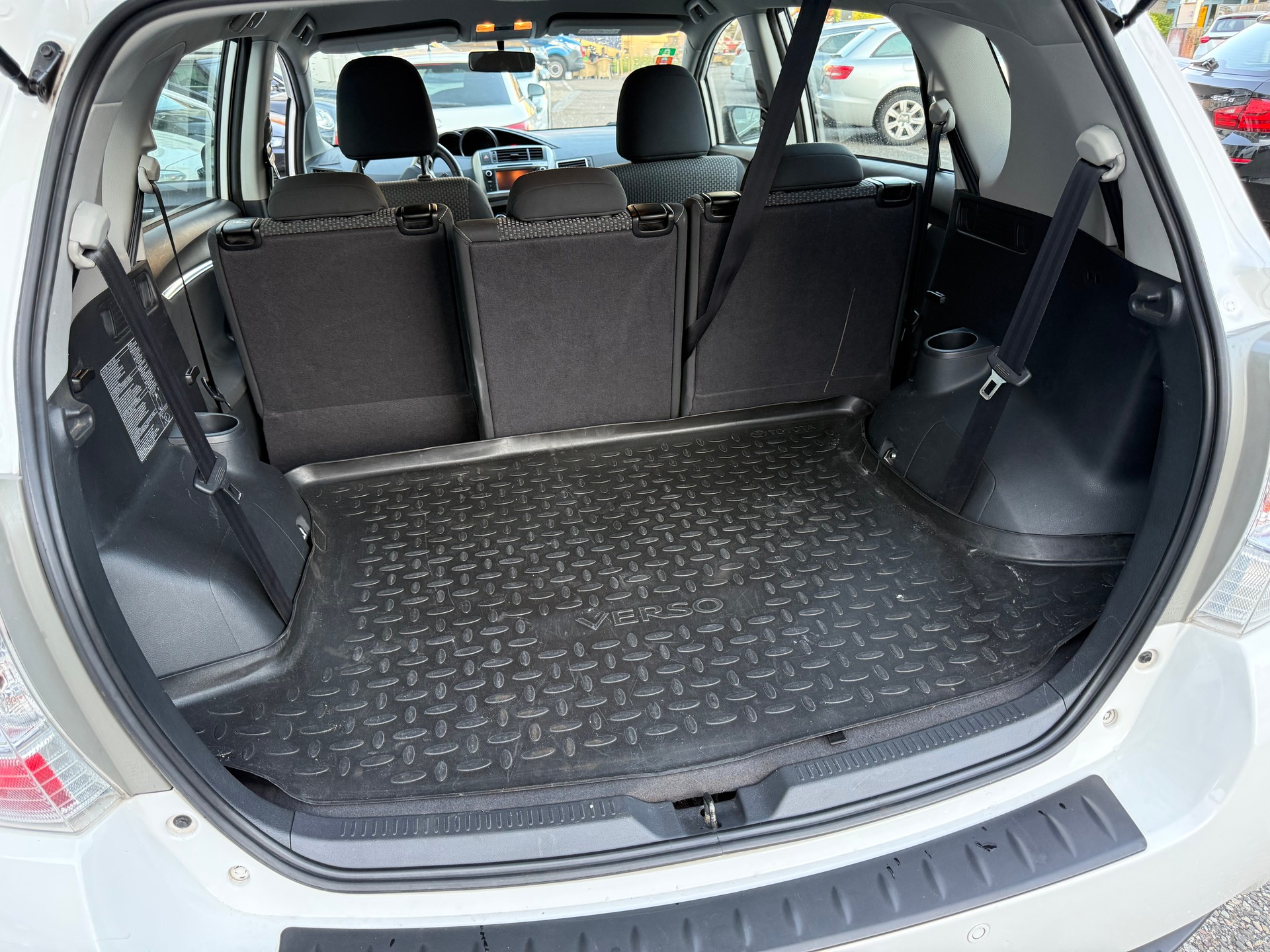 TOYOTA Verso 1.8 Sol-image-14