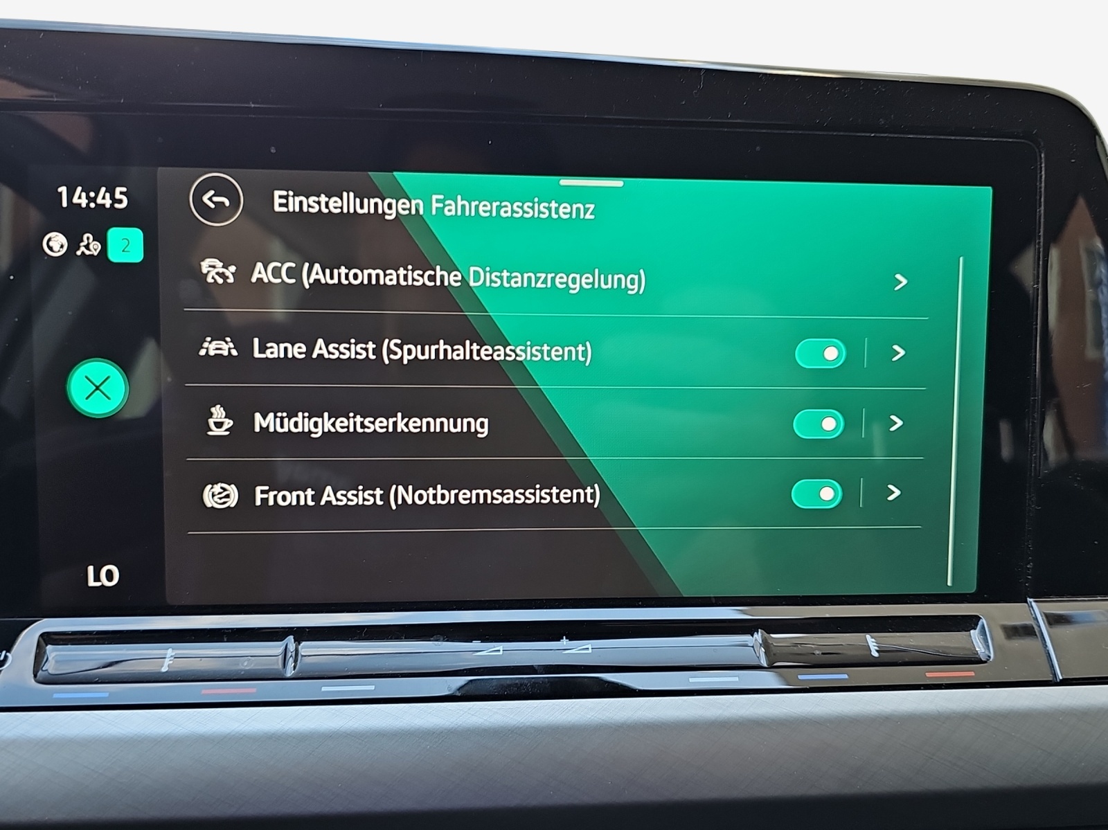 VW Golf 1.0 TSI Life-image-14