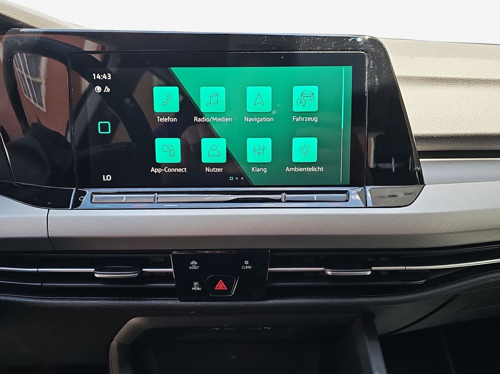 VW Golf 1.0 TSI Life-image-10