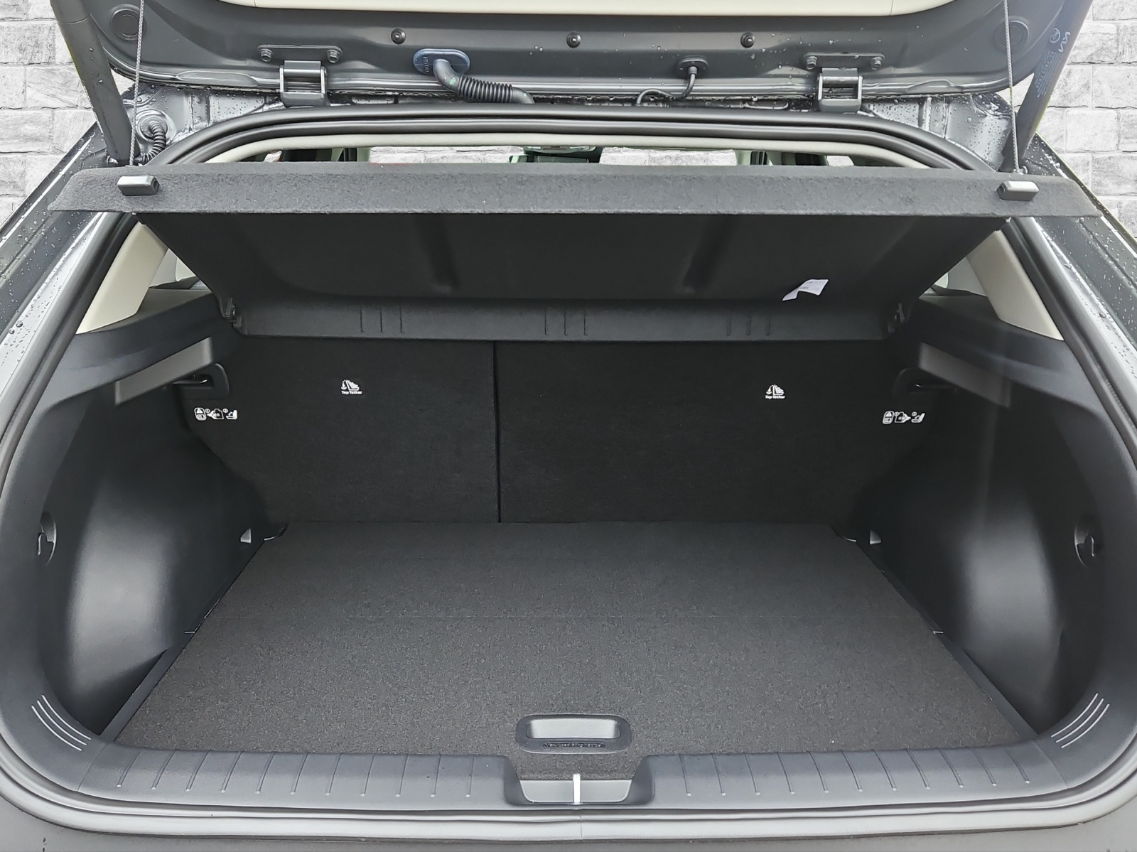 KIA EV4 81 kWh Earth+-image-8