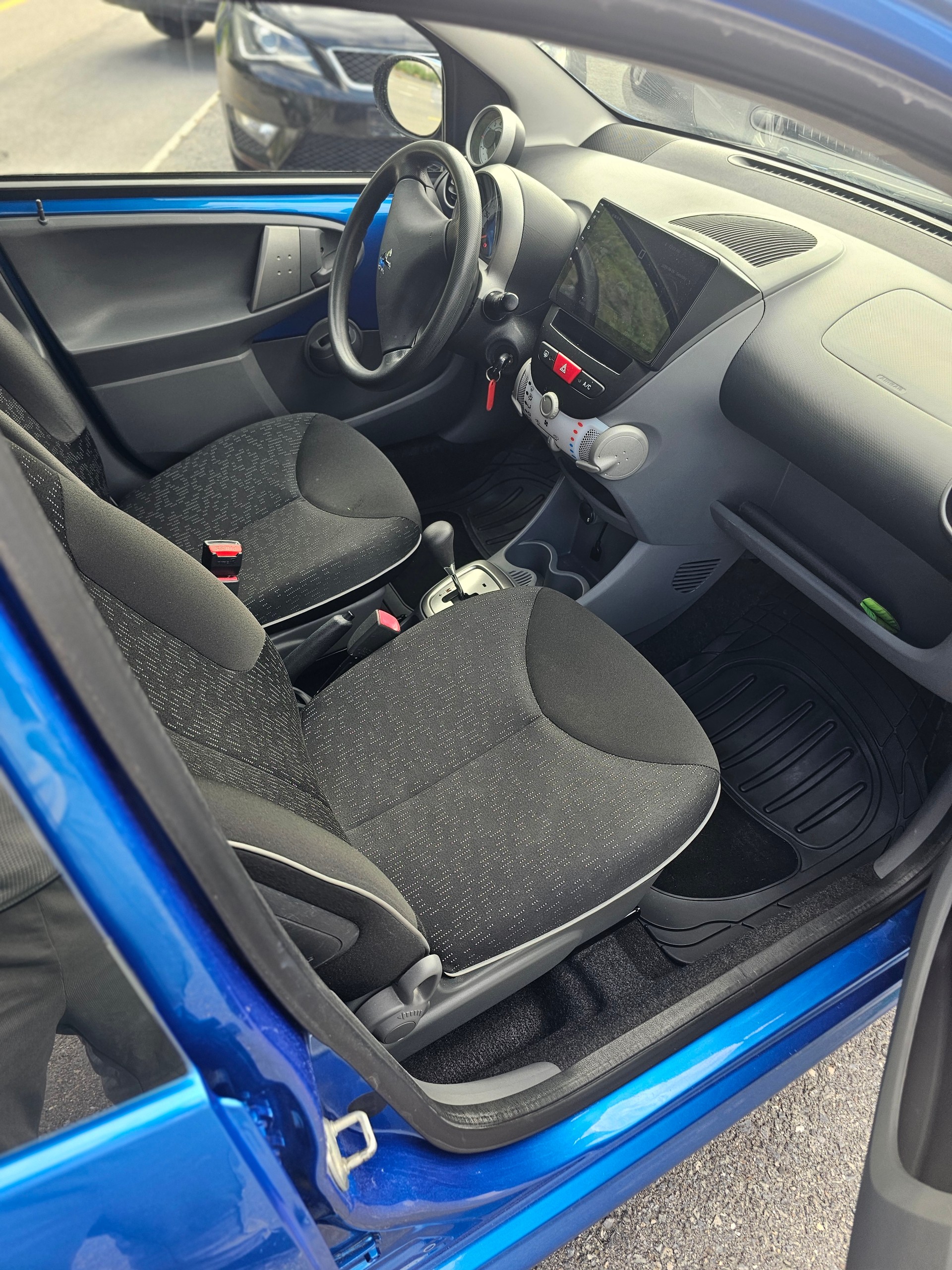 PEUGEOT 107 1.0 Trendy BMP5-image-8