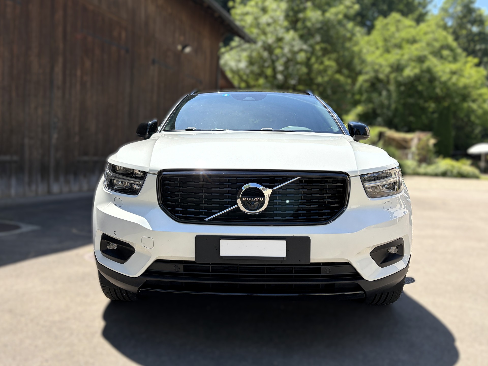 VOLVO 1.5 T5 PiH R-Design-image-6