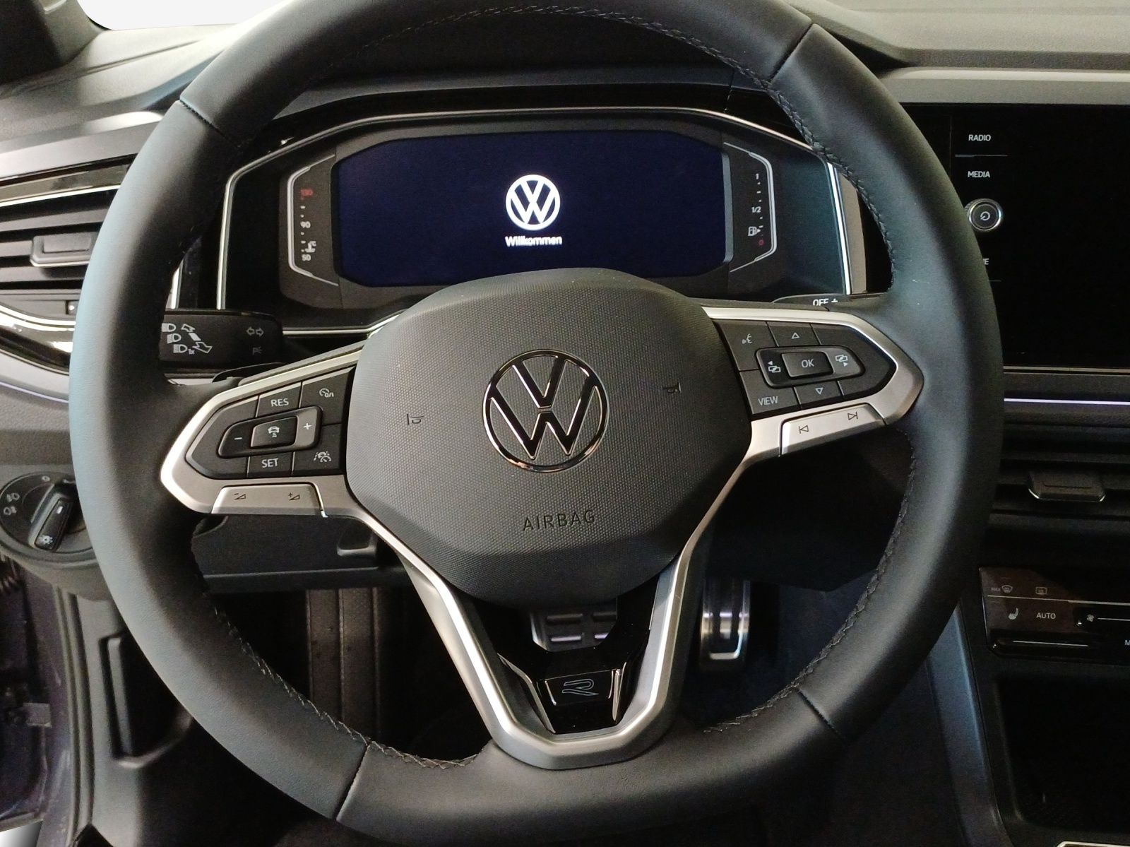 VW Polo 1.0 TSI R-Line DSG-image-9