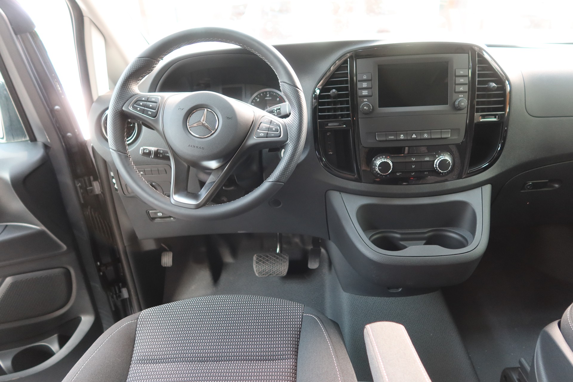 PÖSSL VanstAr Vito Tourer 190 PS 4x4 Automat-image-7