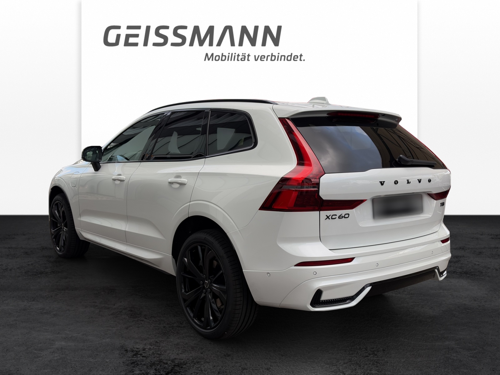 VOLVO XC60 2.0 T8 TE Black Edition eAWD-image-4