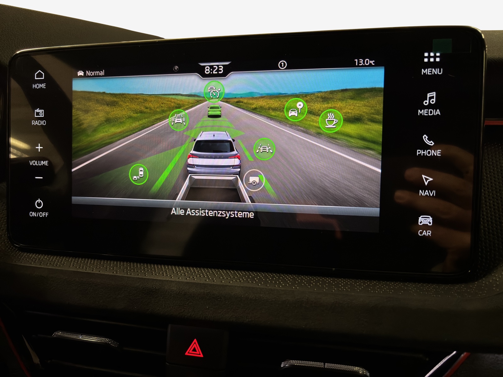 SKODA Kamiq 1.5 TSI Dynamic DSG-image-13