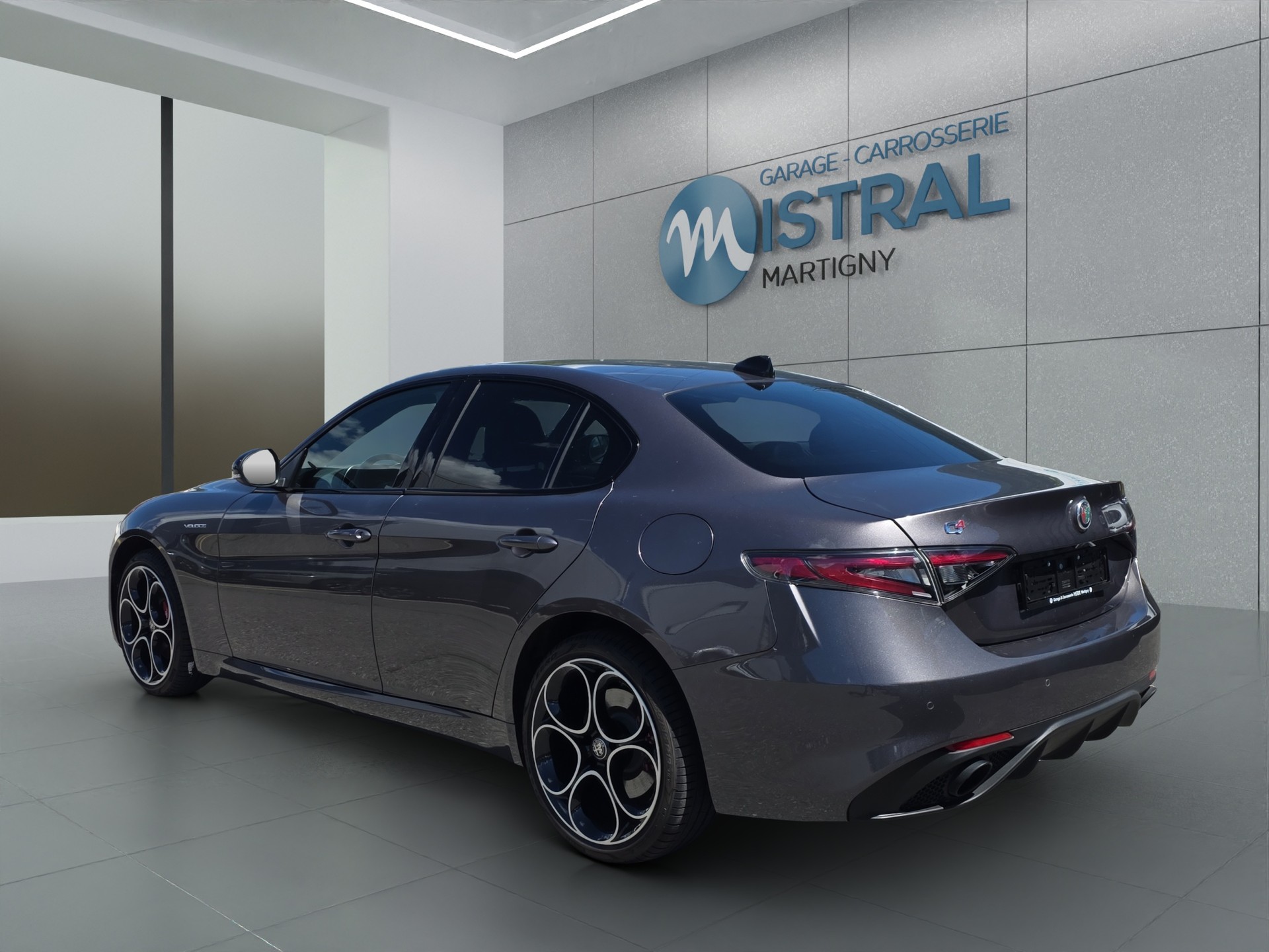 ALFA ROMEO Giulia 2.0 Q4 Veloce-image-2