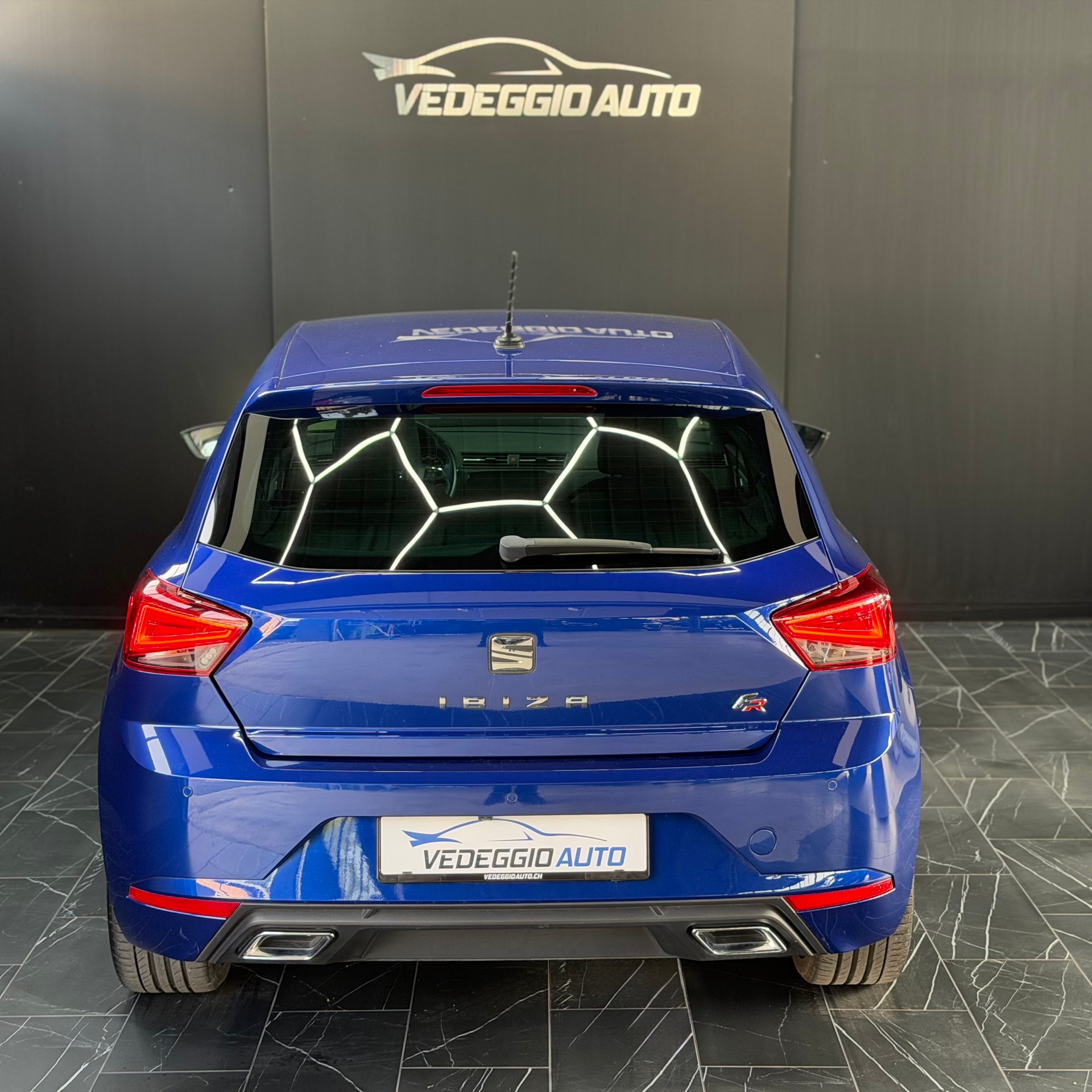 SEAT Ibiza 1.0 EcoTSI FR DSG-image-3