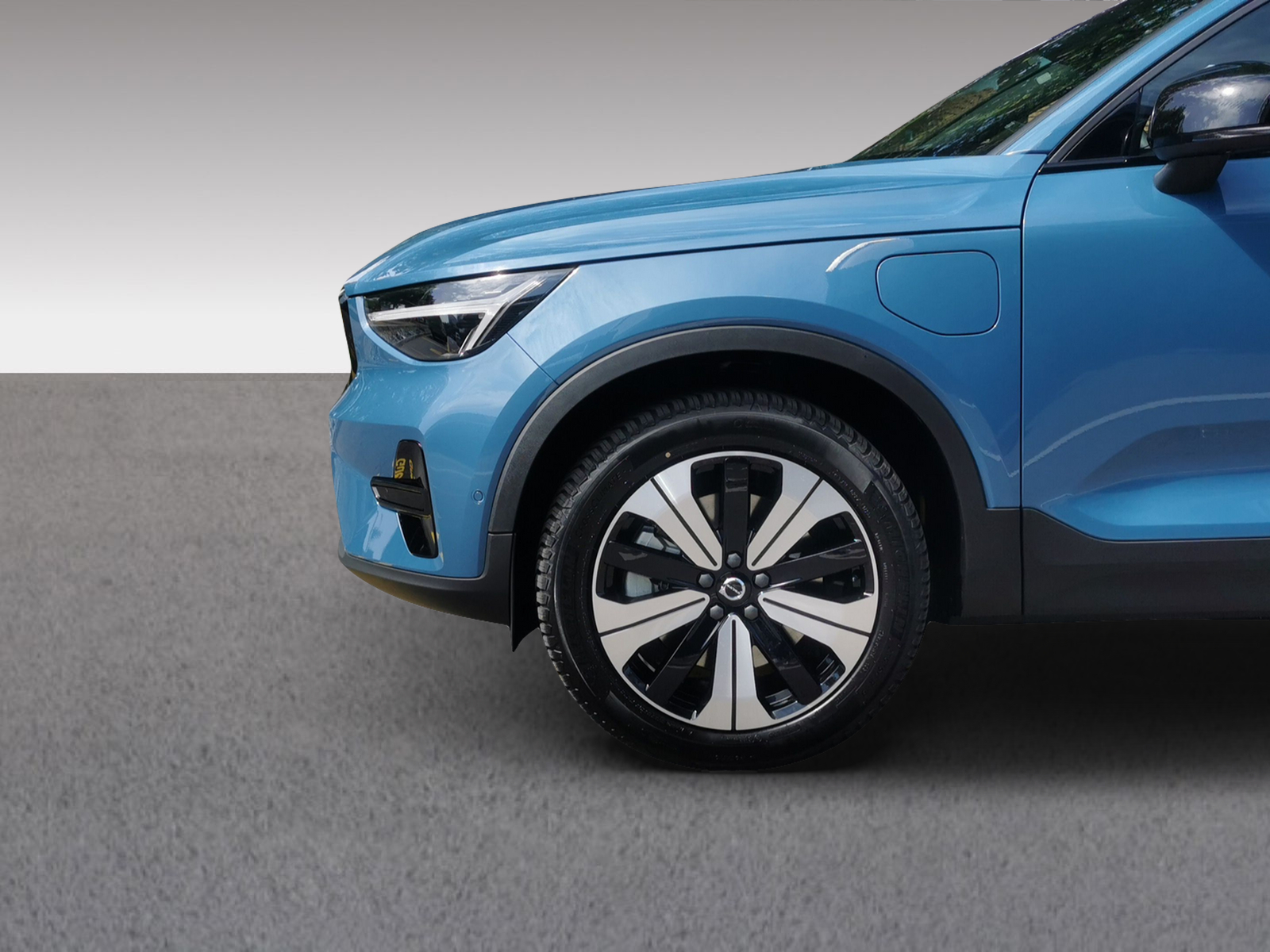 VOLVO XC40 1.5 T5 PiH Plus Dark-image-14