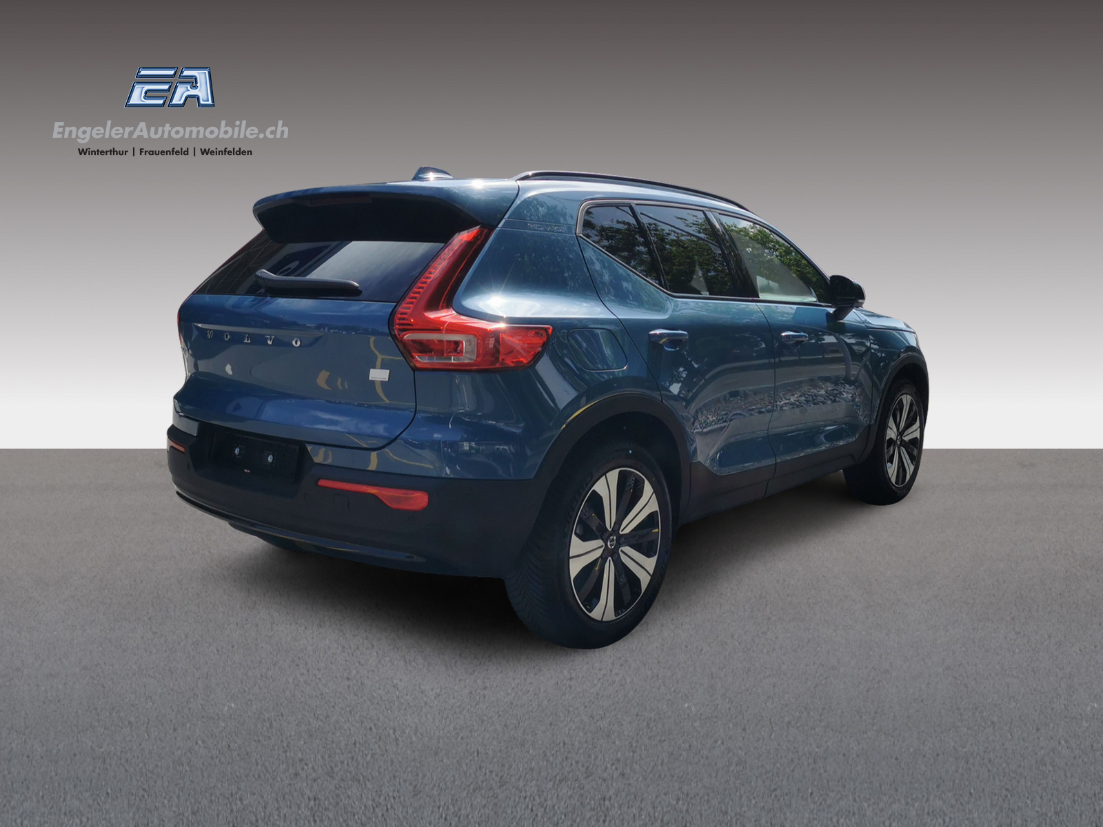 VOLVO XC40 1.5 T5 PiH Plus Dark-image-6