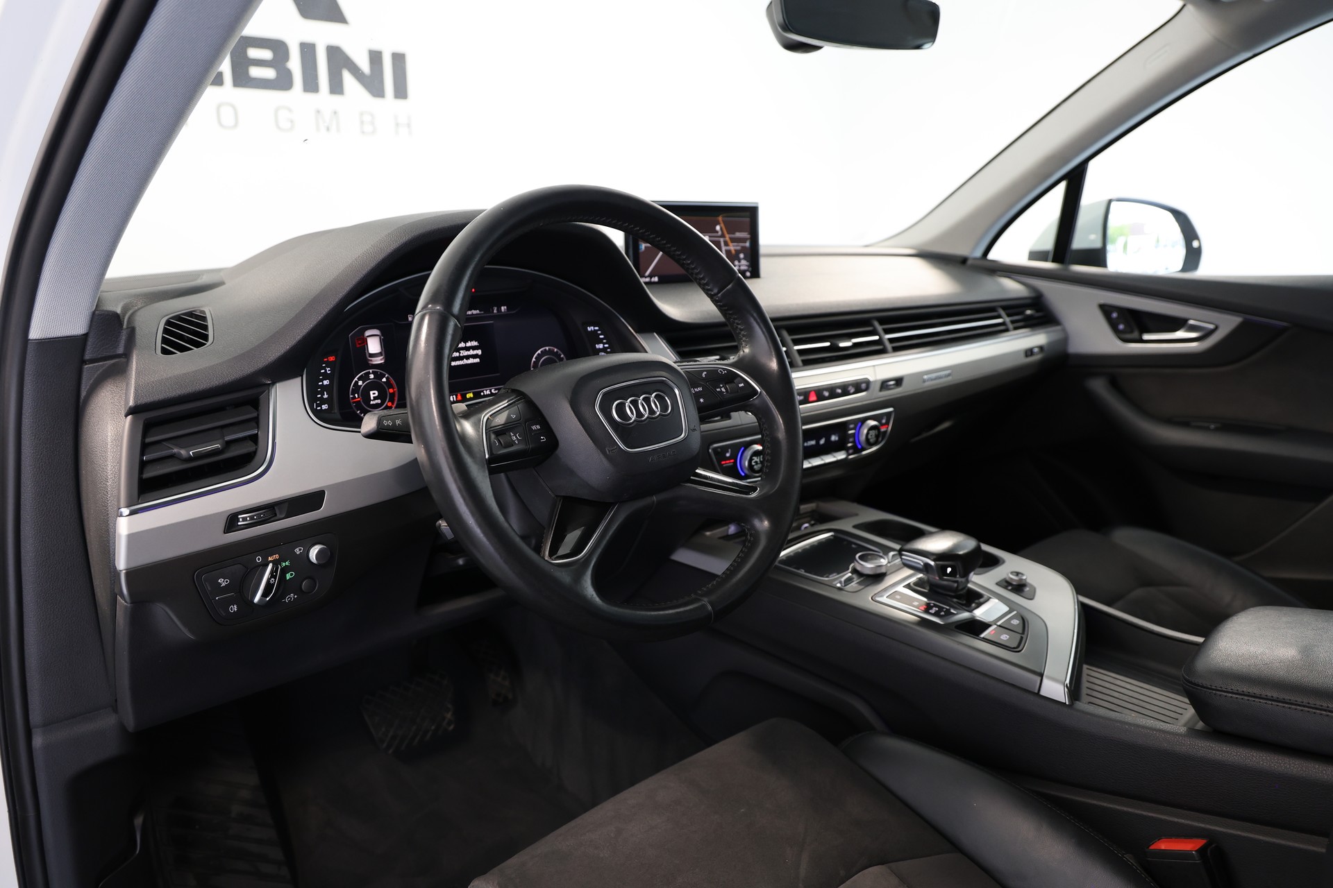 AUDI Q7 3.0 TDI ultra quattro tiptronic **7-Sitzer**-image-7