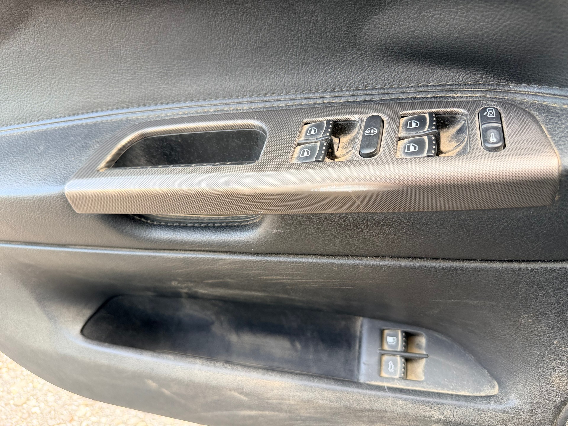 VW Passat Variant 2.8 V6 4Motion Highline-image-15