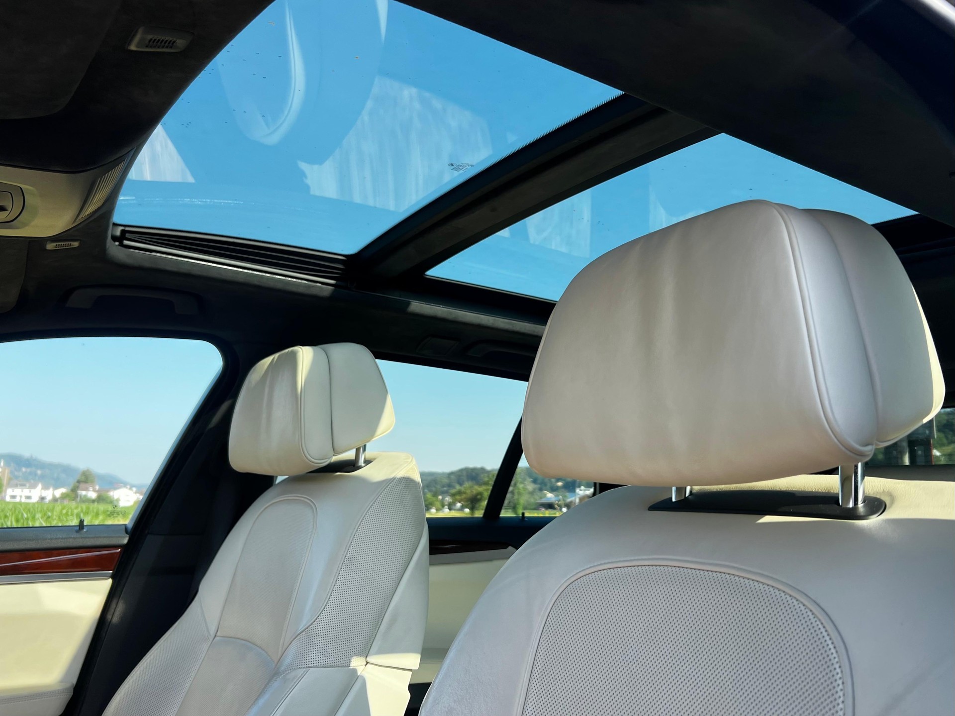 BMW 535d xDrive Touring Steptronic-image-11