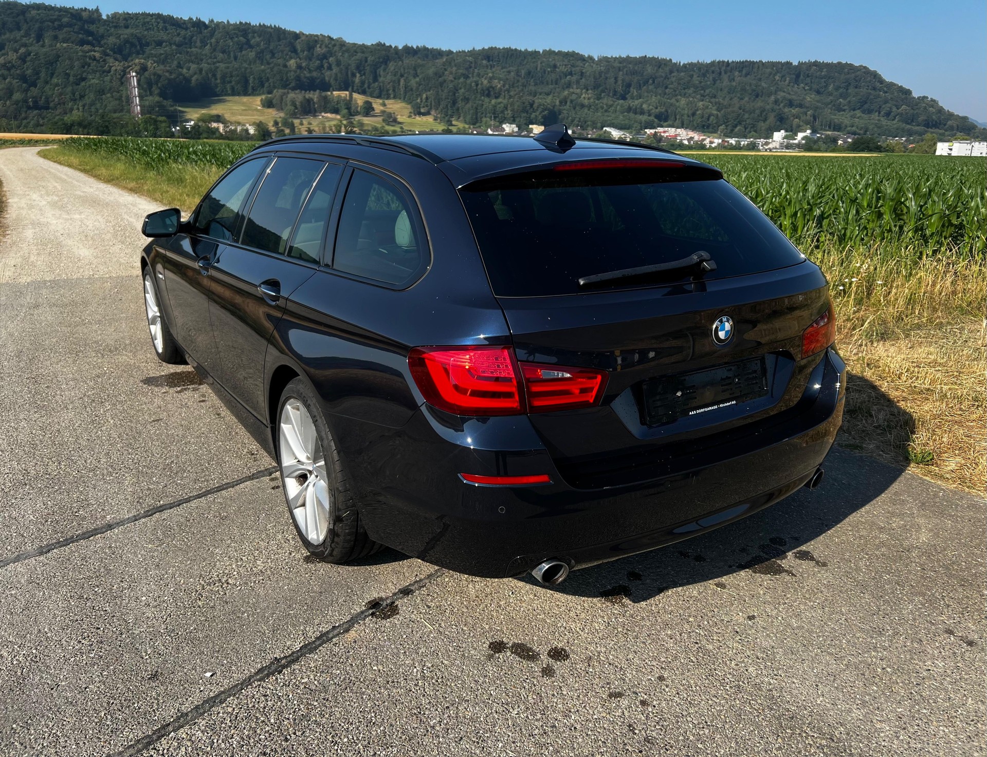 BMW 535d xDrive Touring Steptronic-image-2