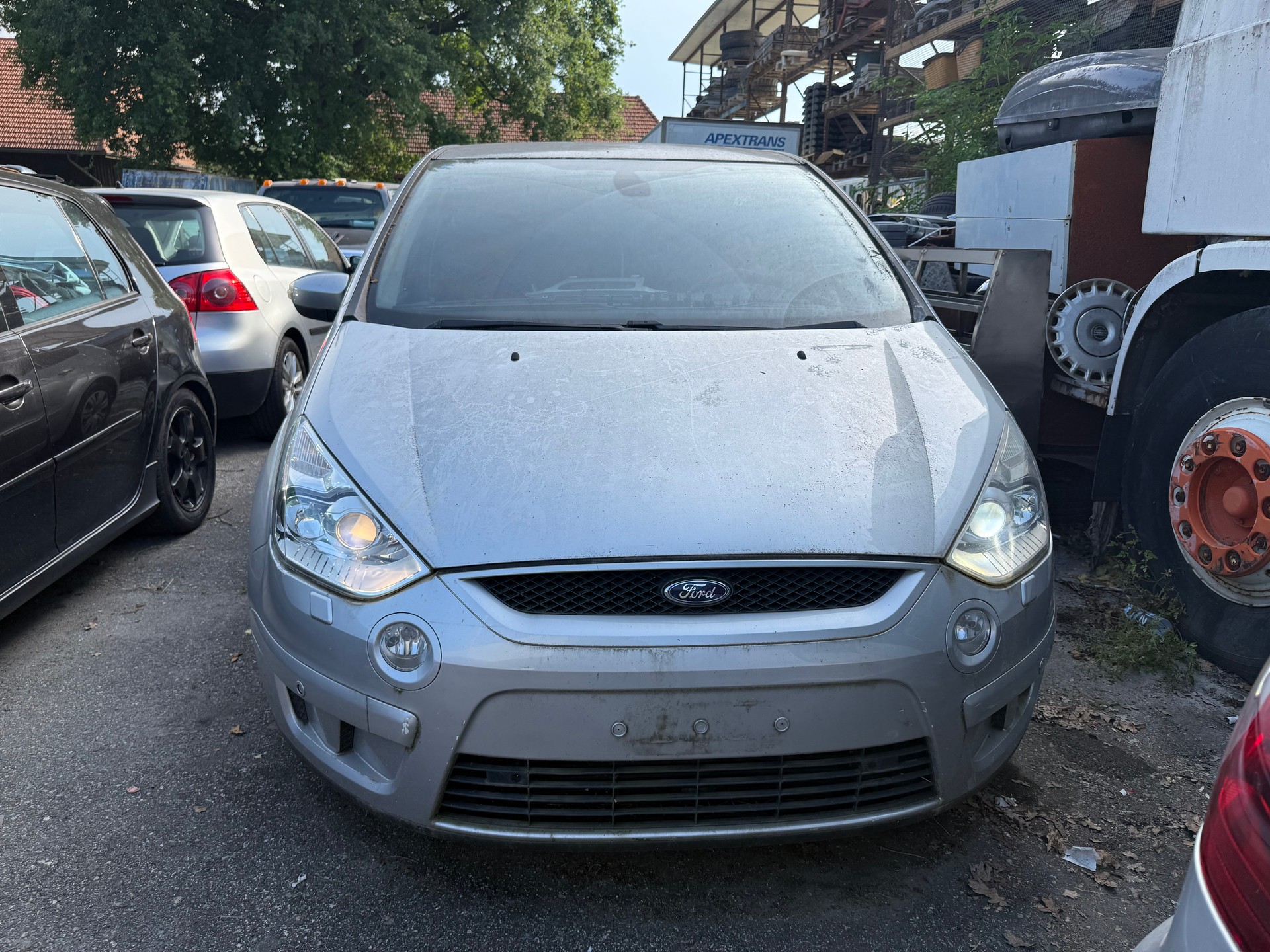 FORD S-Max 2.0 TDCi Titanium-image-1