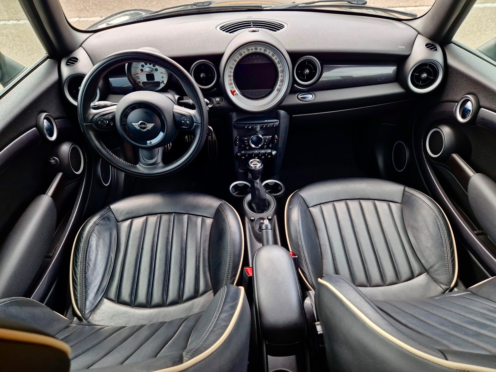 MINI Clubman Cooper S-image-5