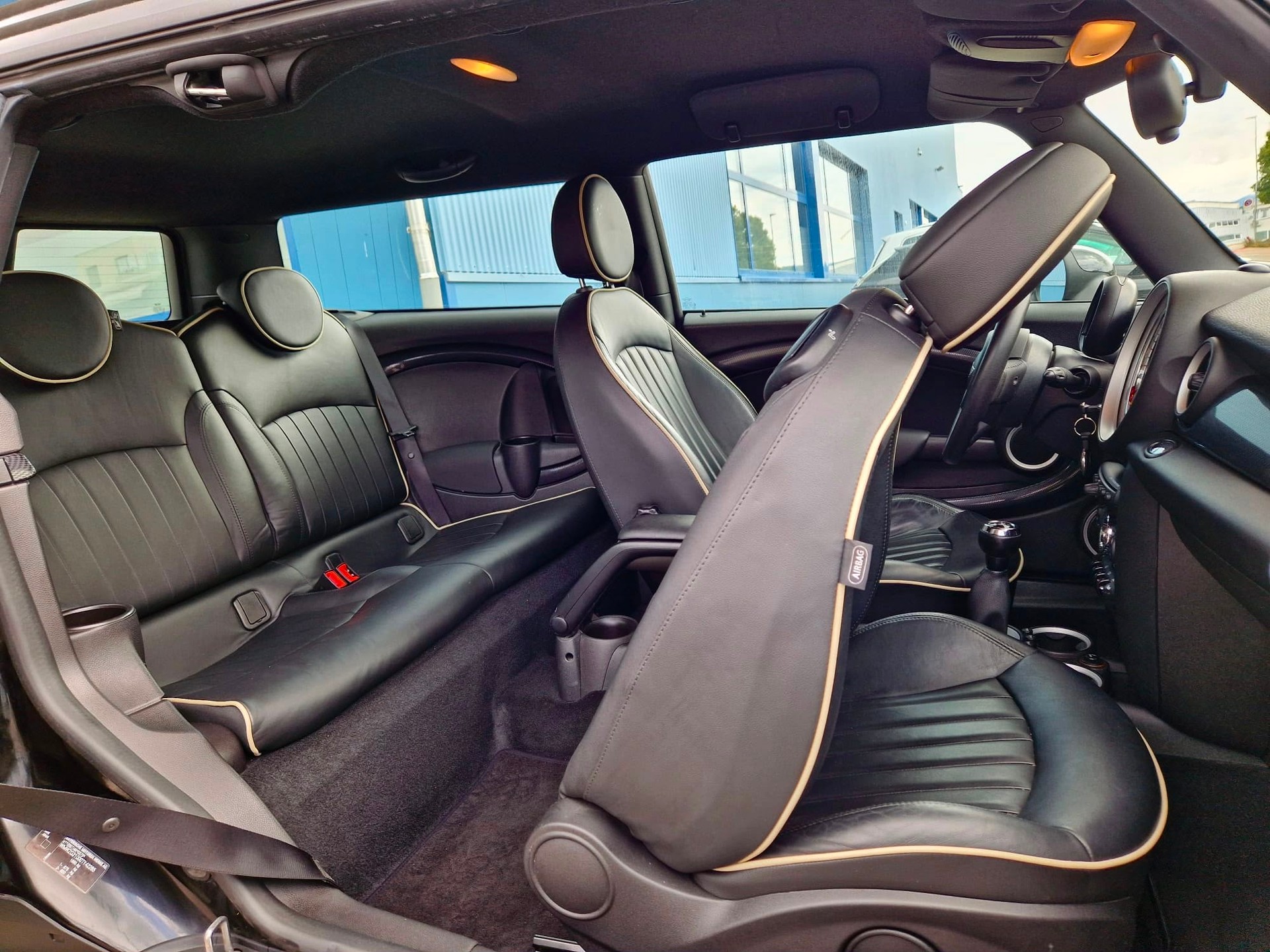 MINI Clubman Cooper S-image-10