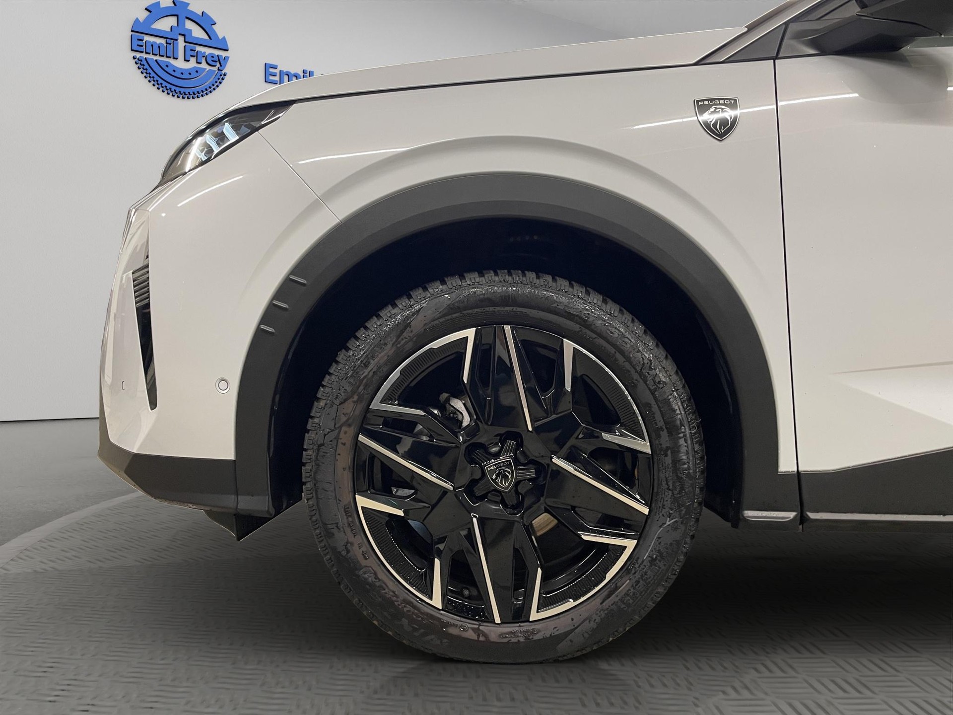 PEUGEOT 3008 1.2 Hybrid GT-image-14