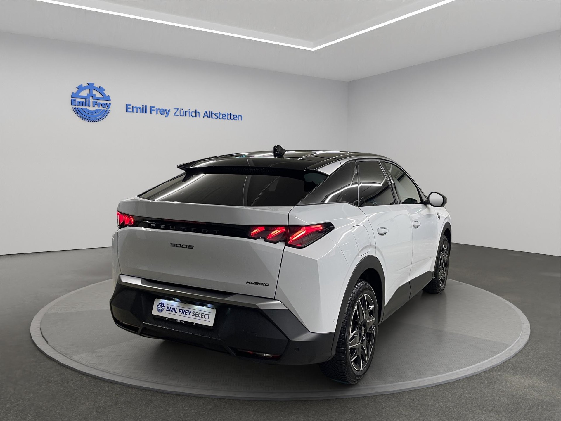 PEUGEOT 3008 1.2 Hybrid GT-image-1