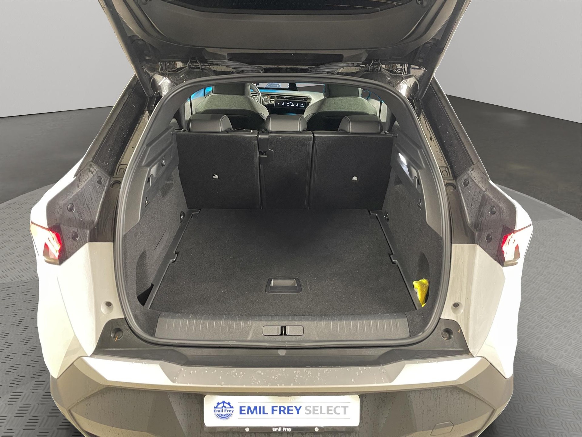 PEUGEOT 3008 1.2 Hybrid GT-image-13