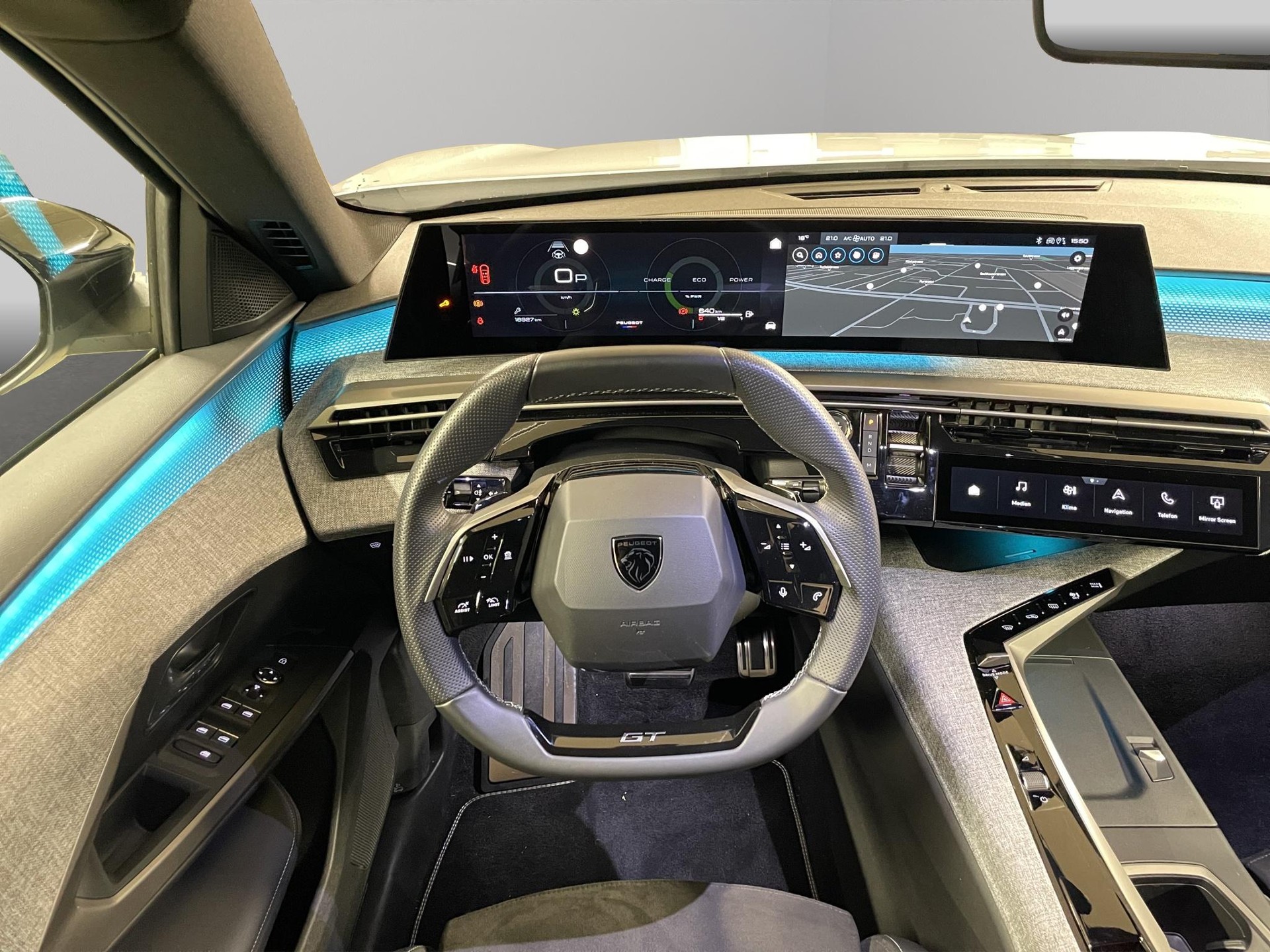 PEUGEOT 3008 1.2 Hybrid GT-image-10