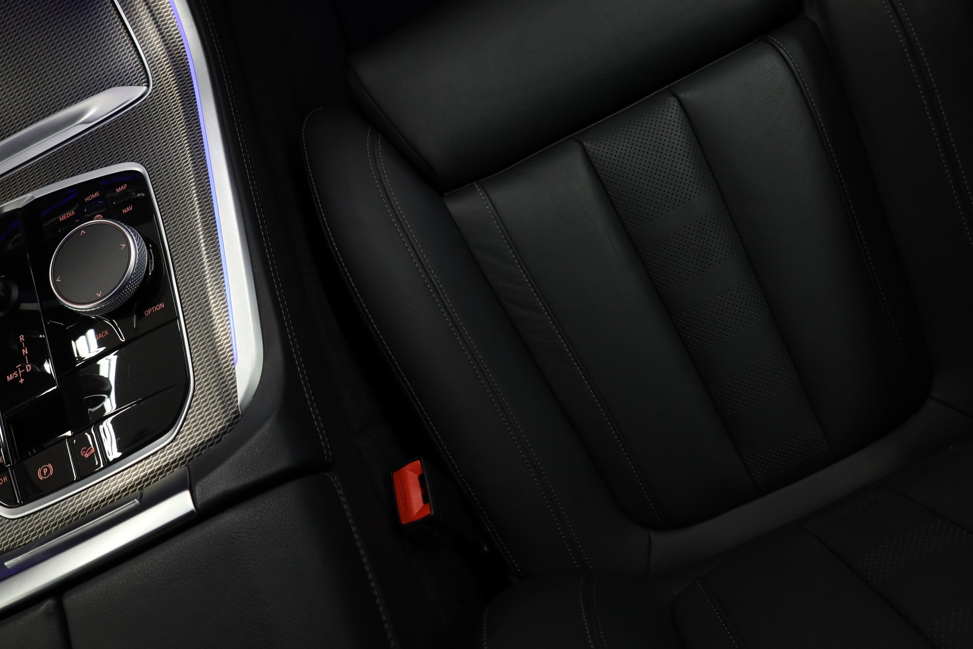 BMW X5 40d M-Sport xDrive SAG-image-19