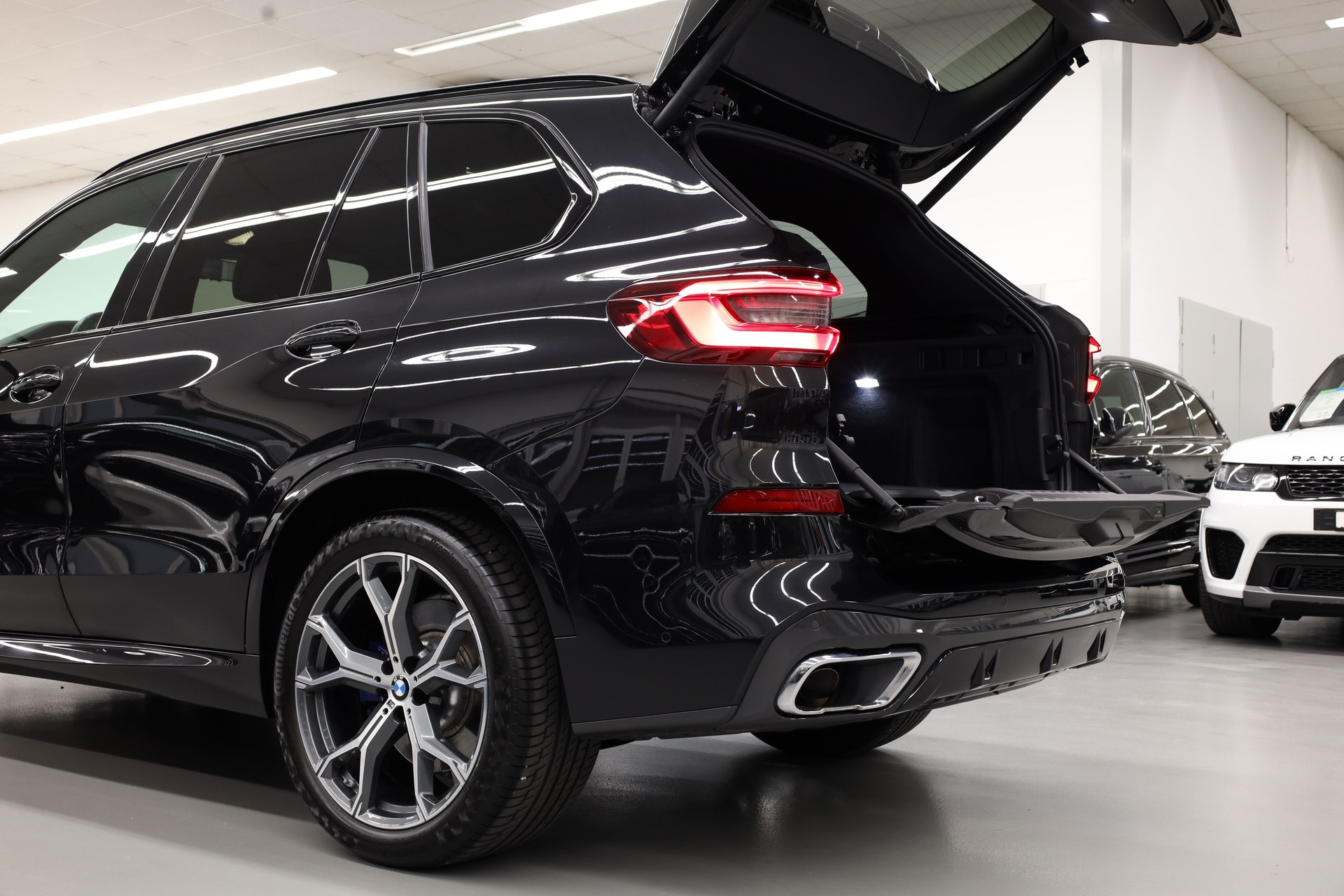 BMW X5 40d M-Sport xDrive SAG-image-8