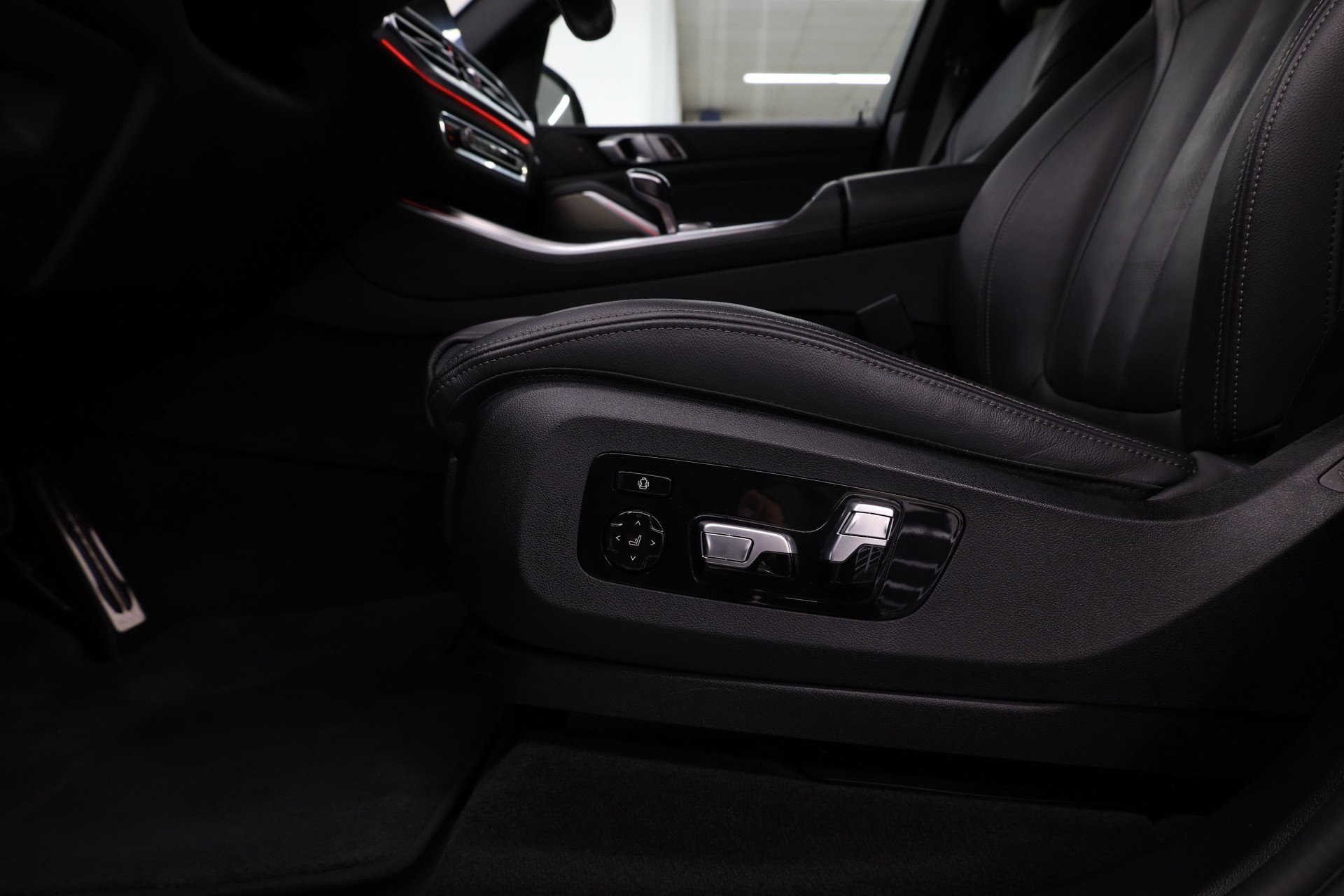 BMW X5 40d M-Sport xDrive SAG-image-21