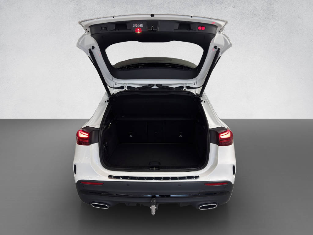 MERCEDES-BENZ GLA 220 AMG Line 4Matic-image-7