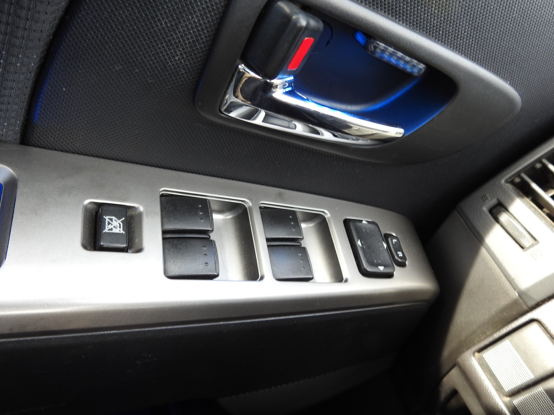 MAZDA 5 2.0 16V Sport Activematic-image-23