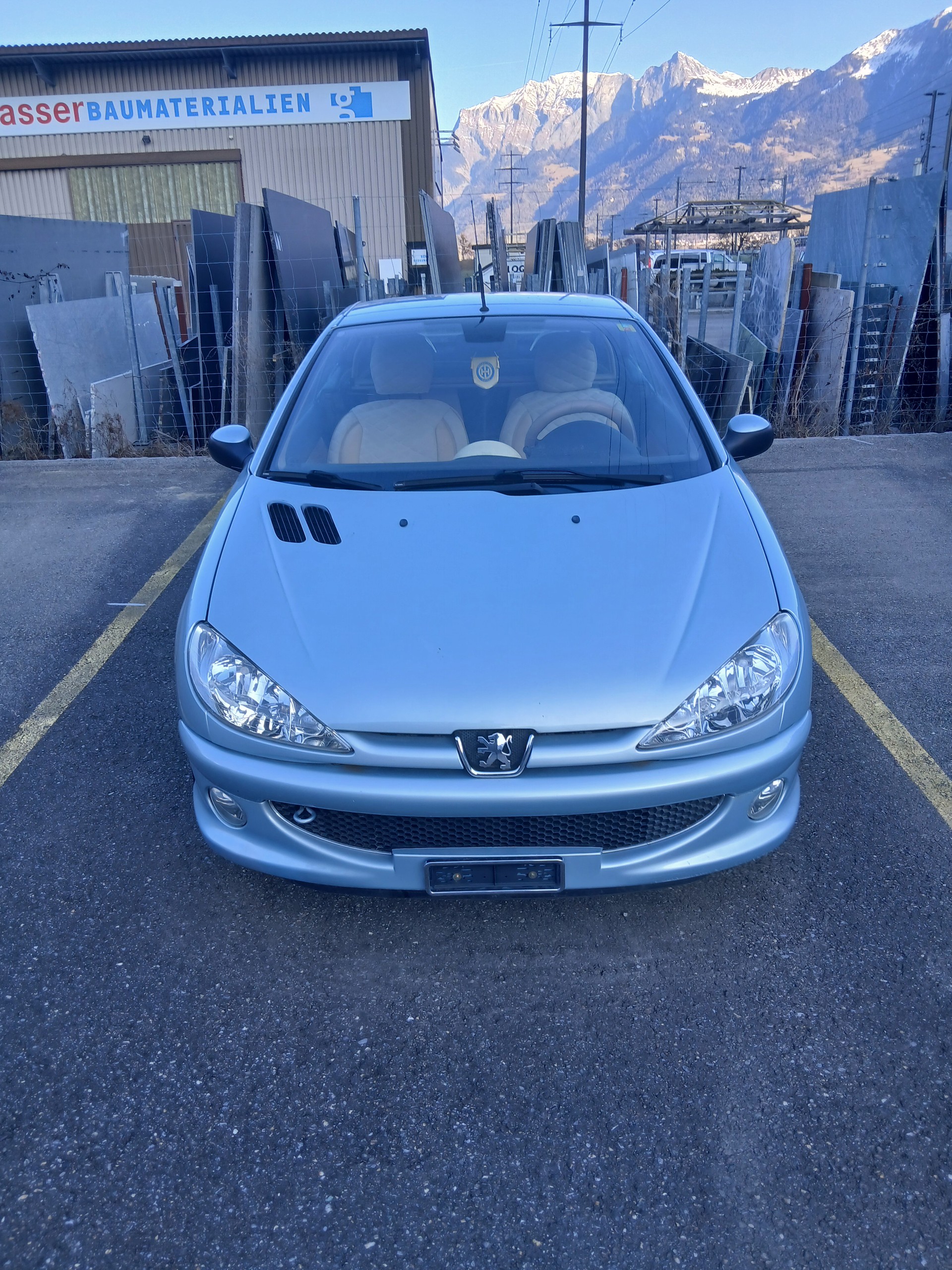 PEUGEOT 1.6-image-0