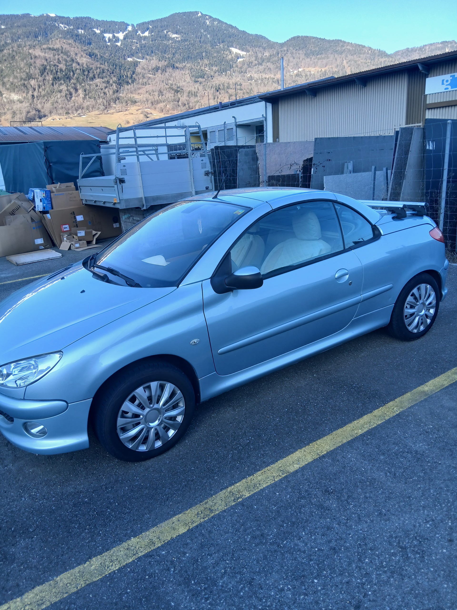 PEUGEOT 1.6-image-1