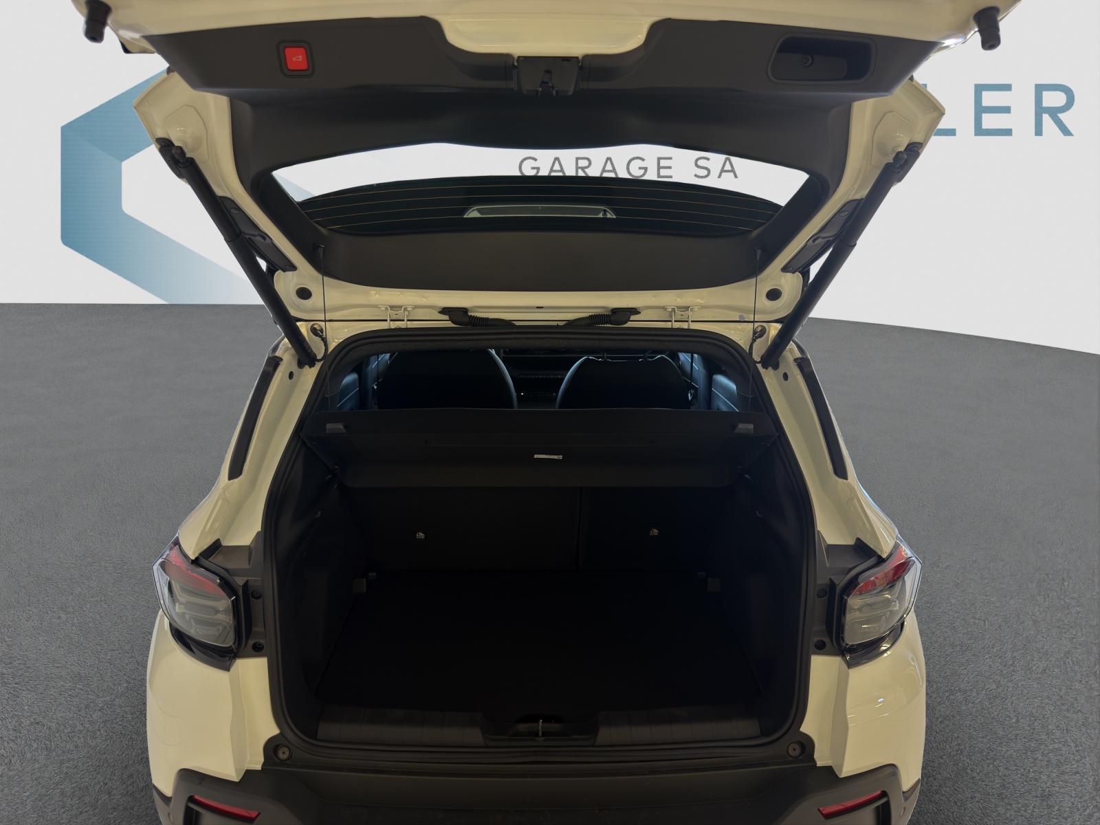 JEEP AVENGER 1.2 MHEV Altitude-image-6