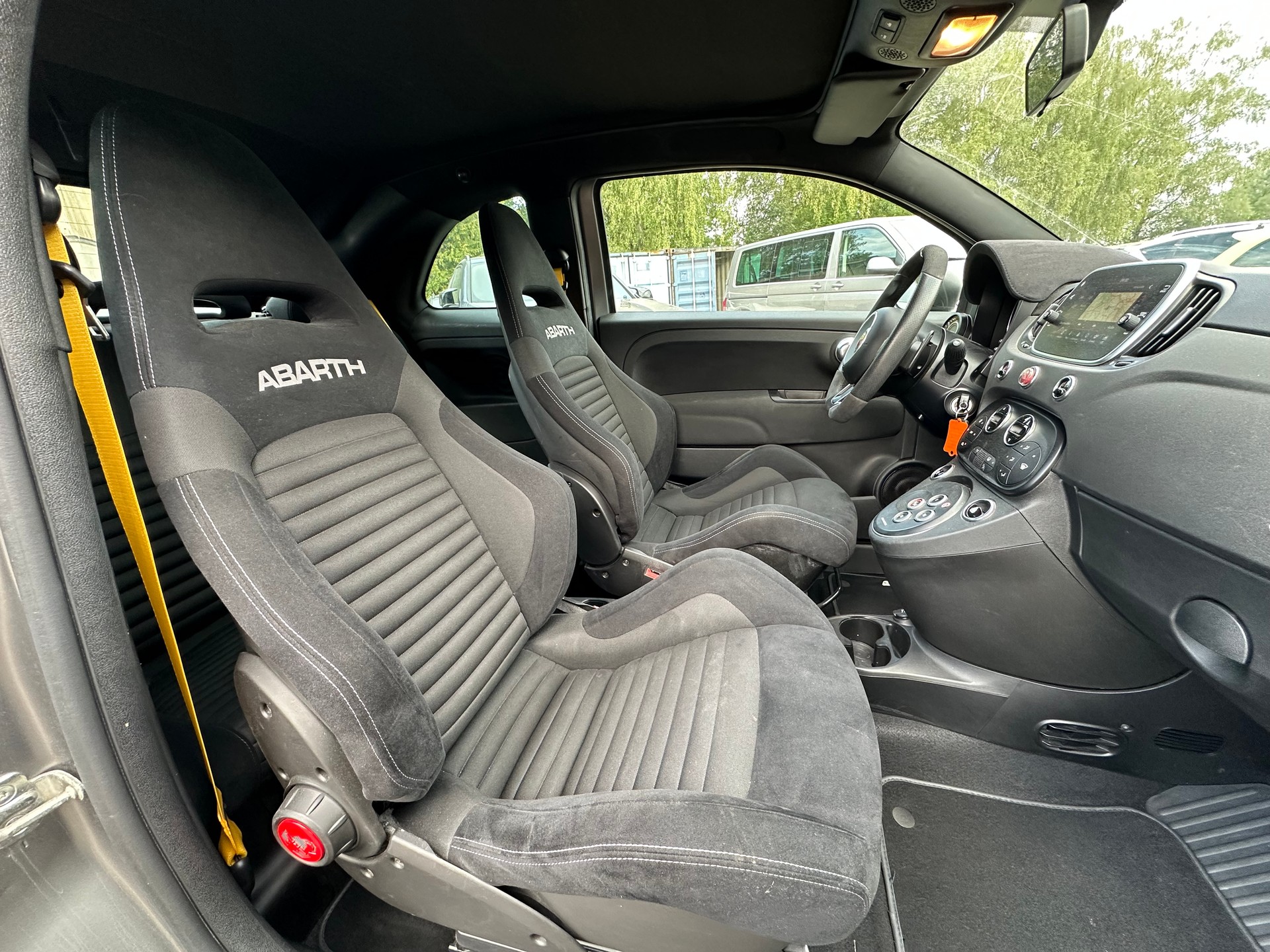 FIAT 595C 1.4 16V Turbo Abarth Competizione Dualogic-image-8