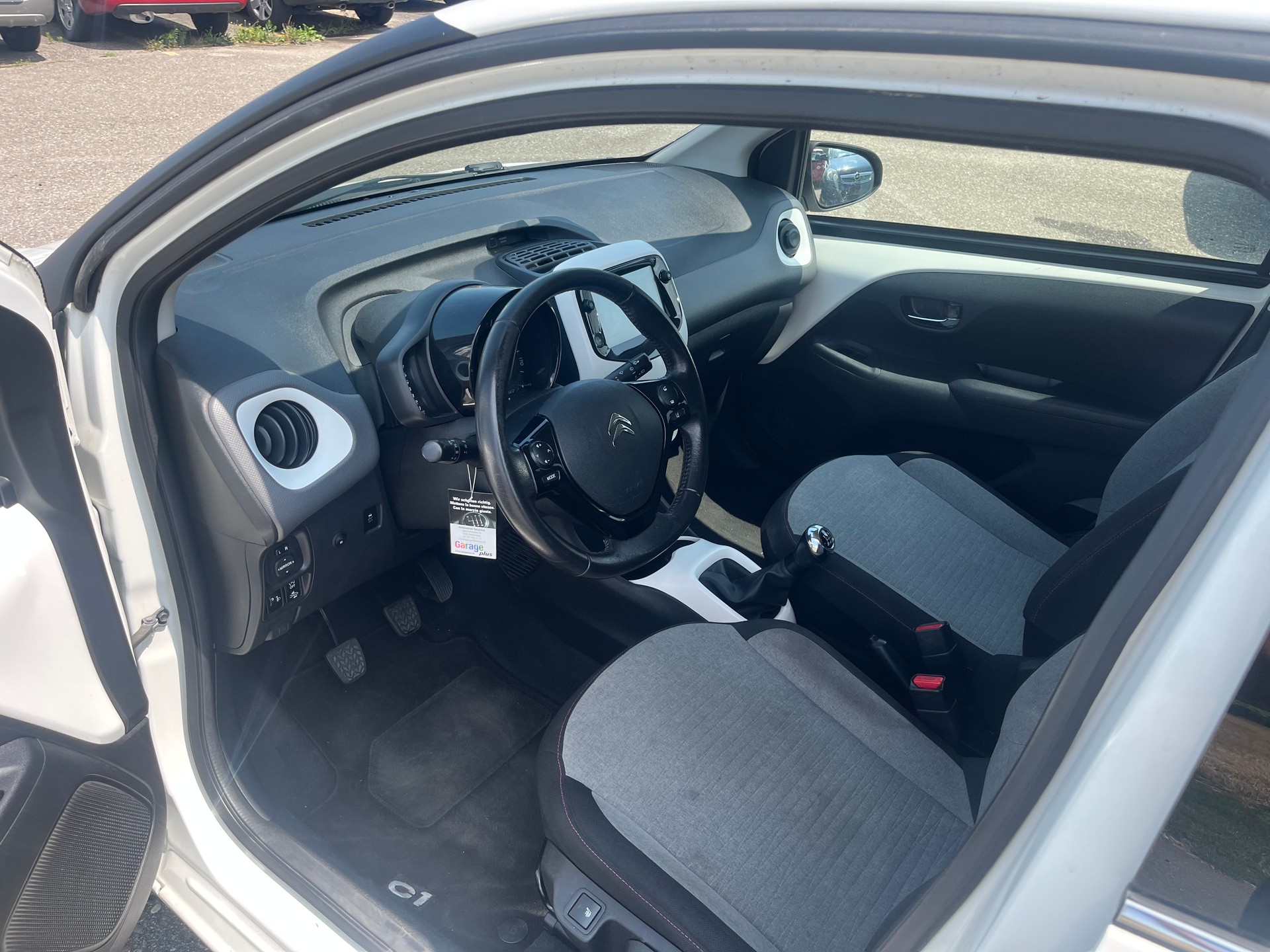 CITROEN C1 1.0 VTi Feel Stop&Start-image-7