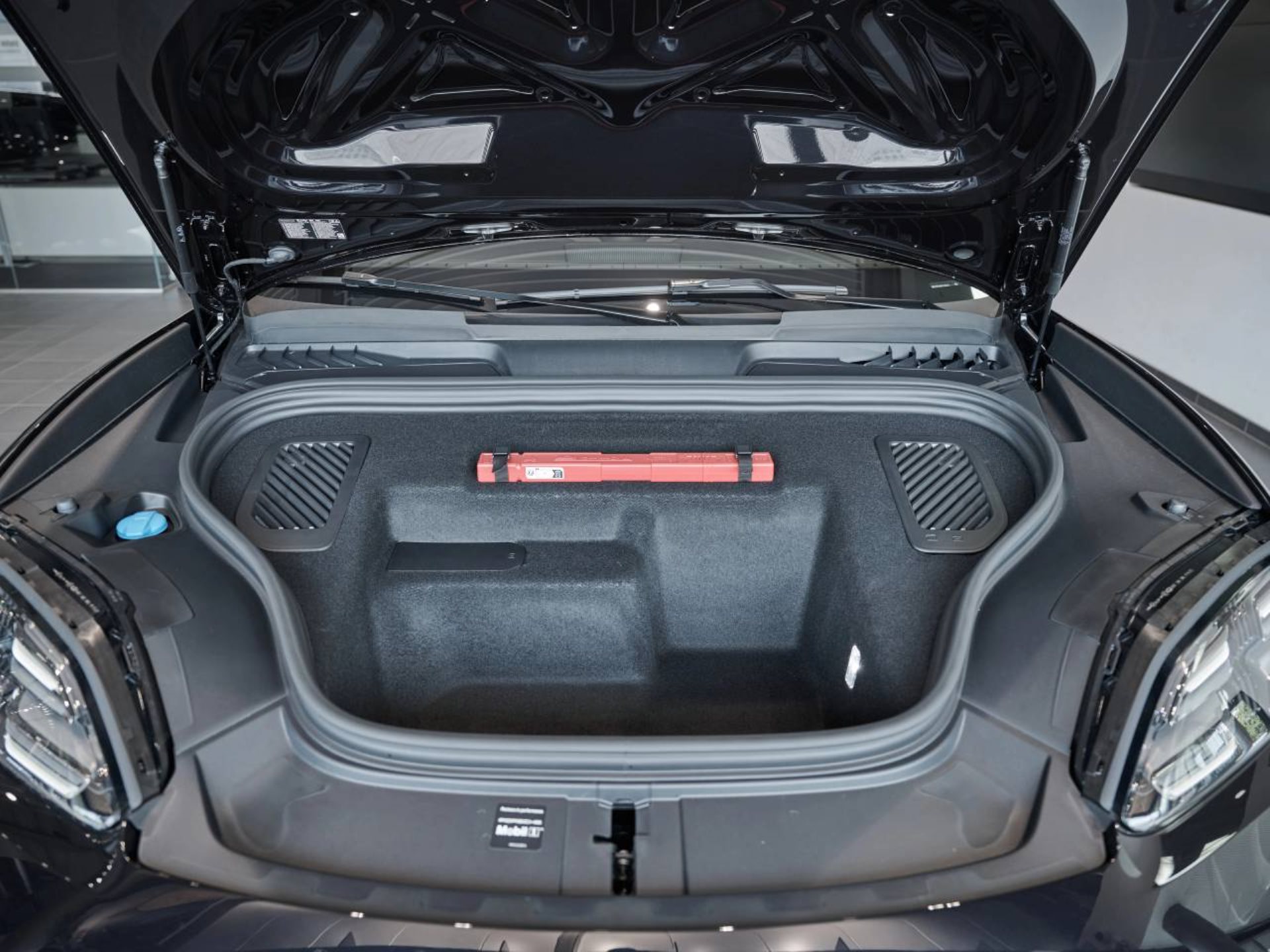 PORSCHE Macan 4-image-11