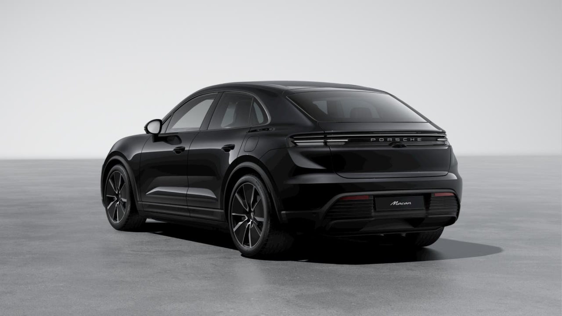 PORSCHE Macan 4-image-2