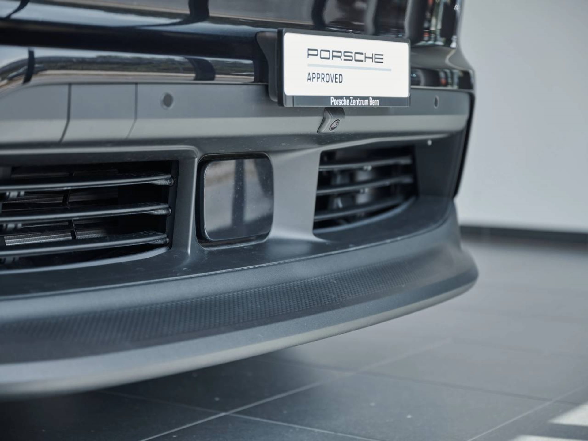 PORSCHE Macan 4-image-26
