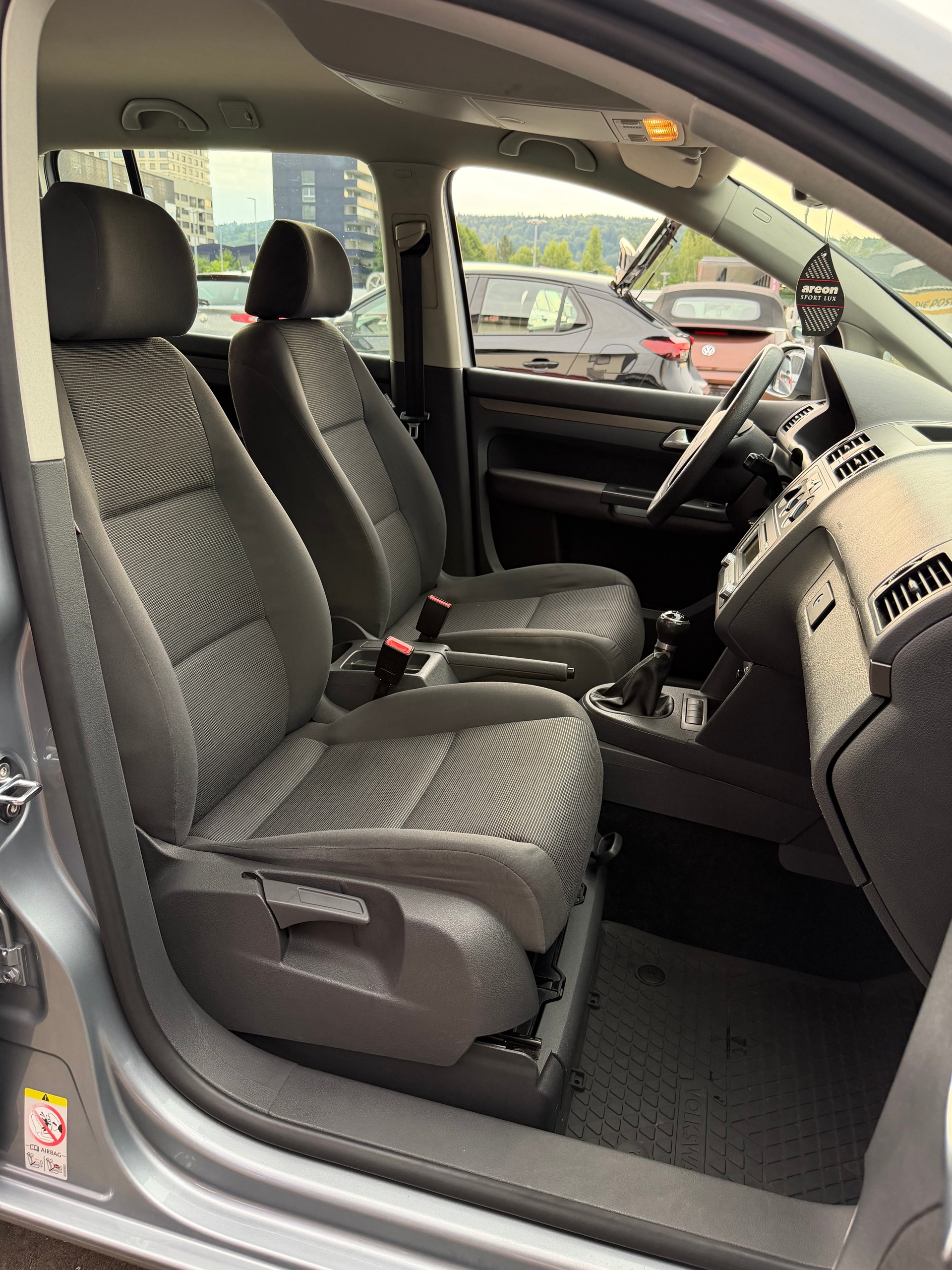 VW Touran 1.9 TDI BlueMotion Highline 7Plätzer-image-20