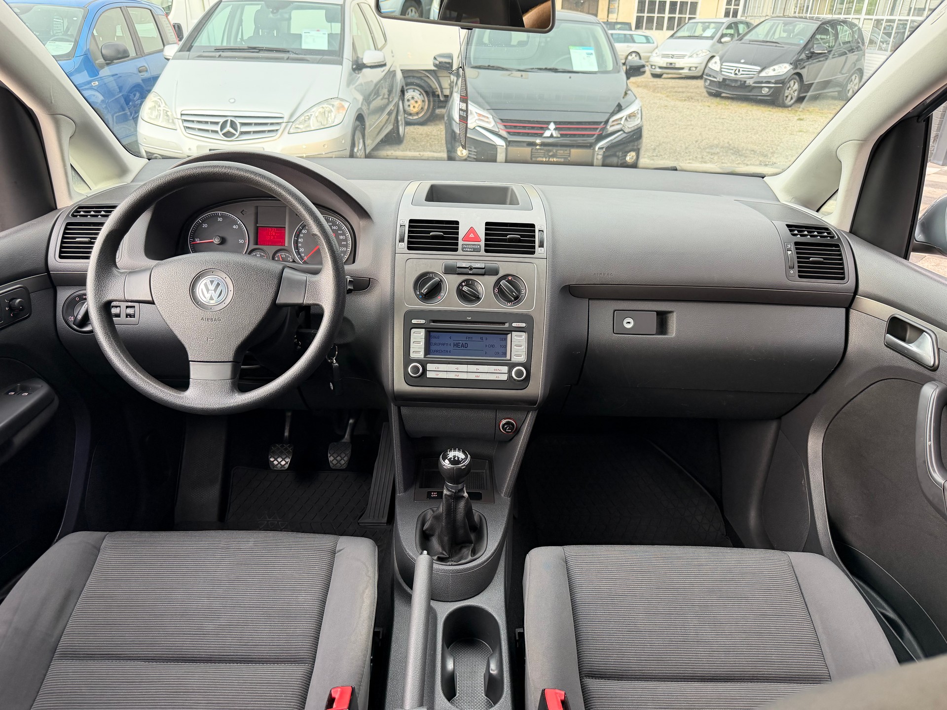 VW Touran 1.9 TDI BlueMotion Highline 7Plätzer-image-21