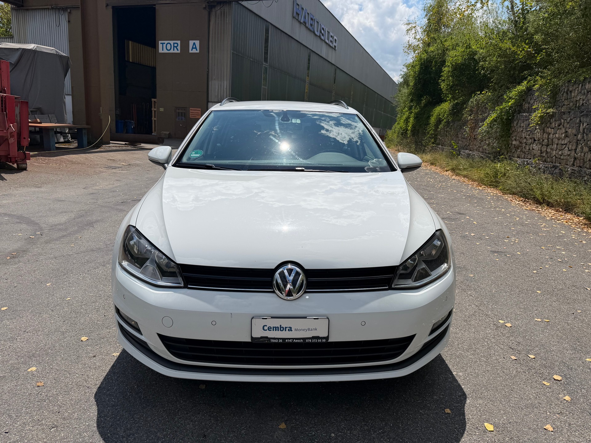 VW Golf Variant 1.6 TDI Trendline 4Motion-image-1